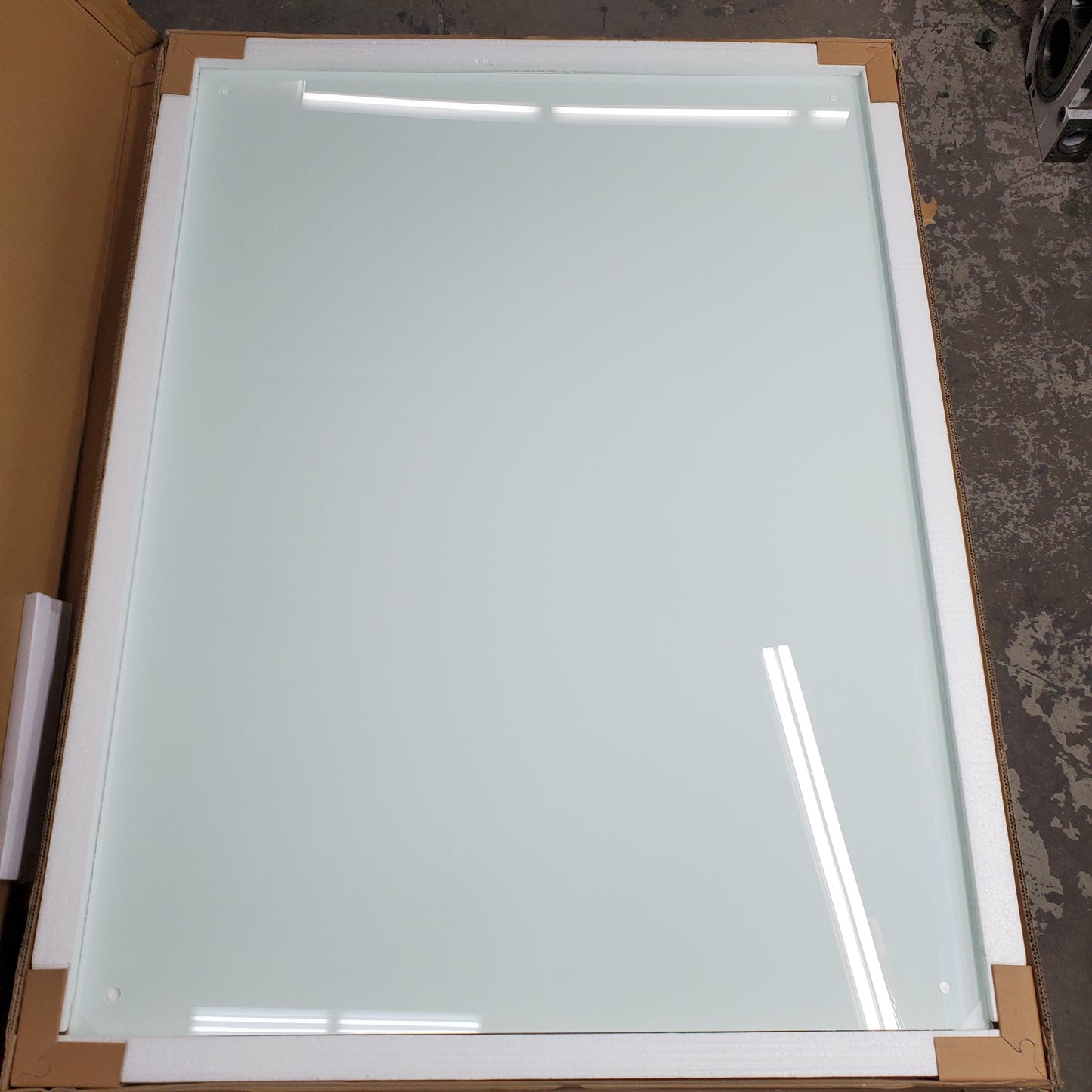 ZA@ BI-SILQUE White Glass Dry Erase Board 36" x 48" BVCGL084407