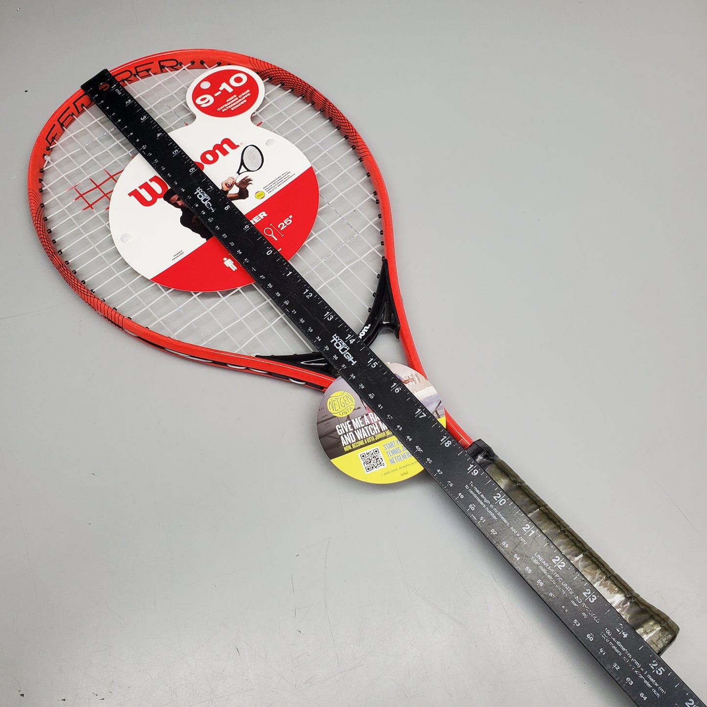 WILSON Federer Junior Tennis Racquet Ages 9-10 25" Grip 3-7/8" Red/Black WR029220U