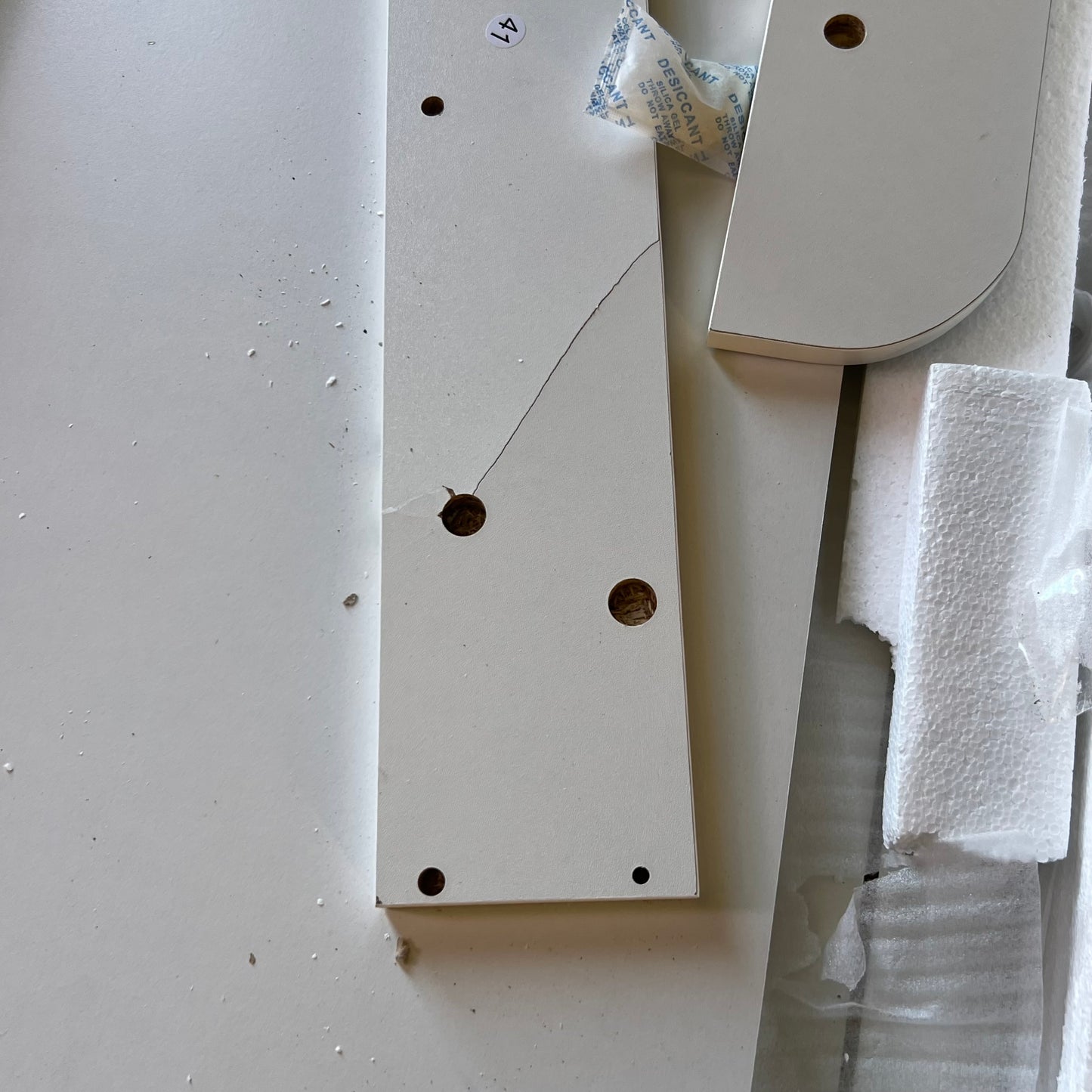 ZA@ Pallet of CADDEN BROS (2 Cabinets) Kitchen Cabinet White N717P338328K (AS-IS, Damage)