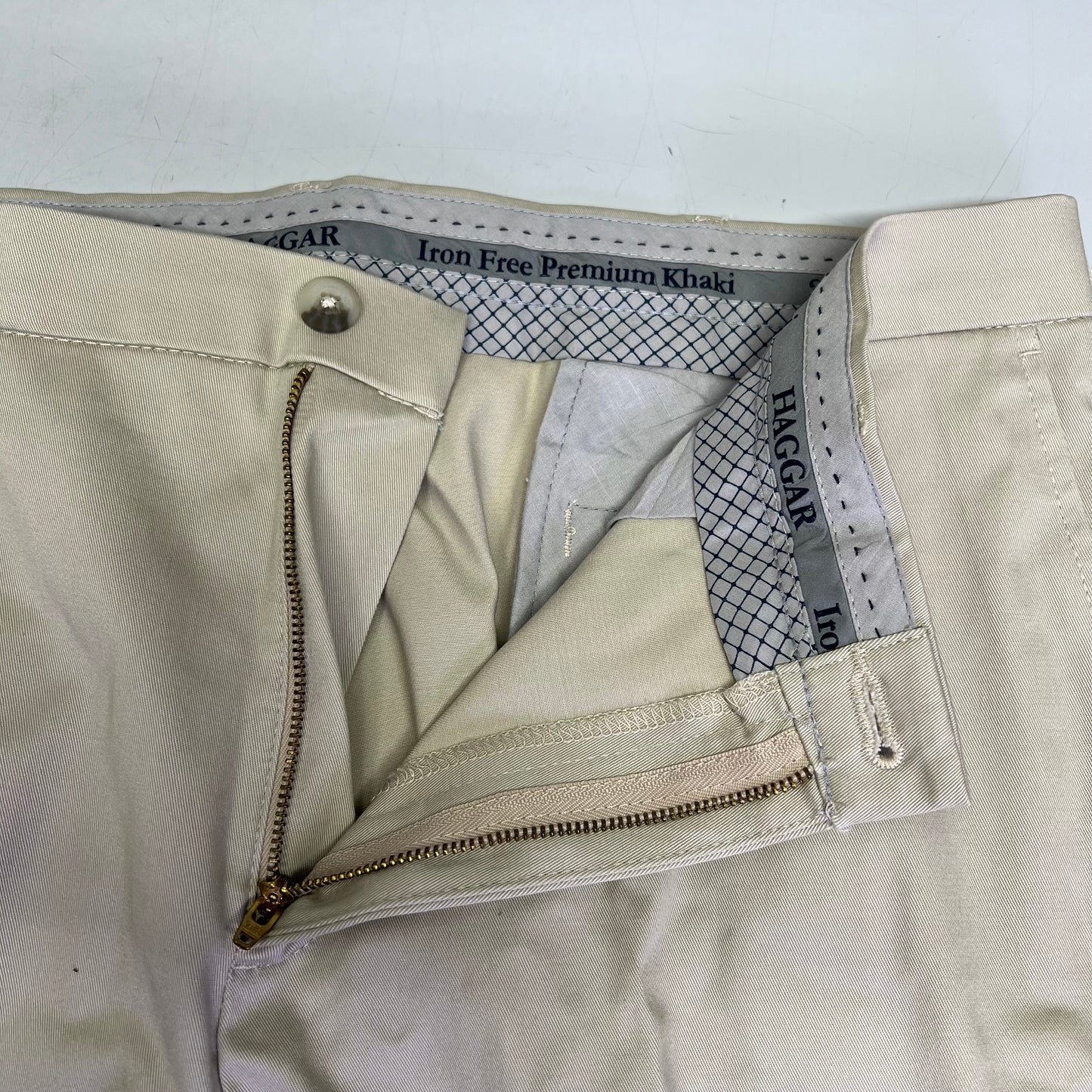 HAGGAR Iron Free Comfort Waistband Pant Straight Men's Sz 38Wx30L Khaki HC71000