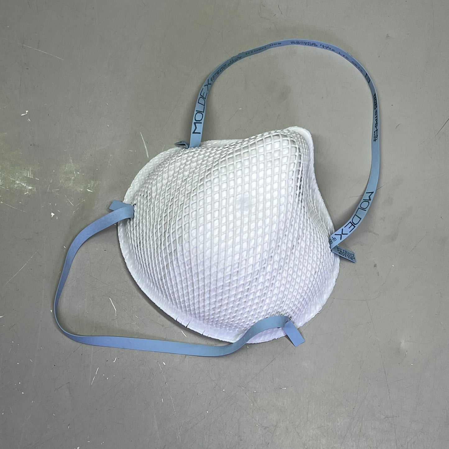 MOLDEX (20 PACK) Dura-Mesh Shell Face Respirators BB 05/30 White 2200N95