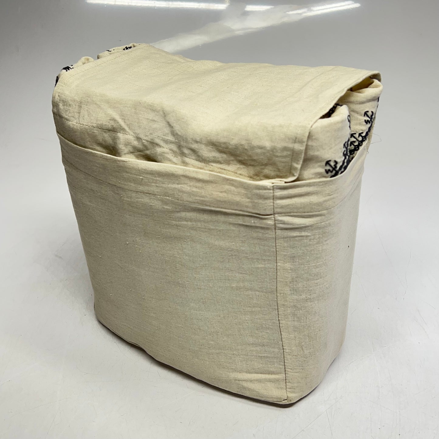 BANANA REPUBLIC Heirloom Embroidery Duvet Cover King 108"W x 96"L Black/Crème