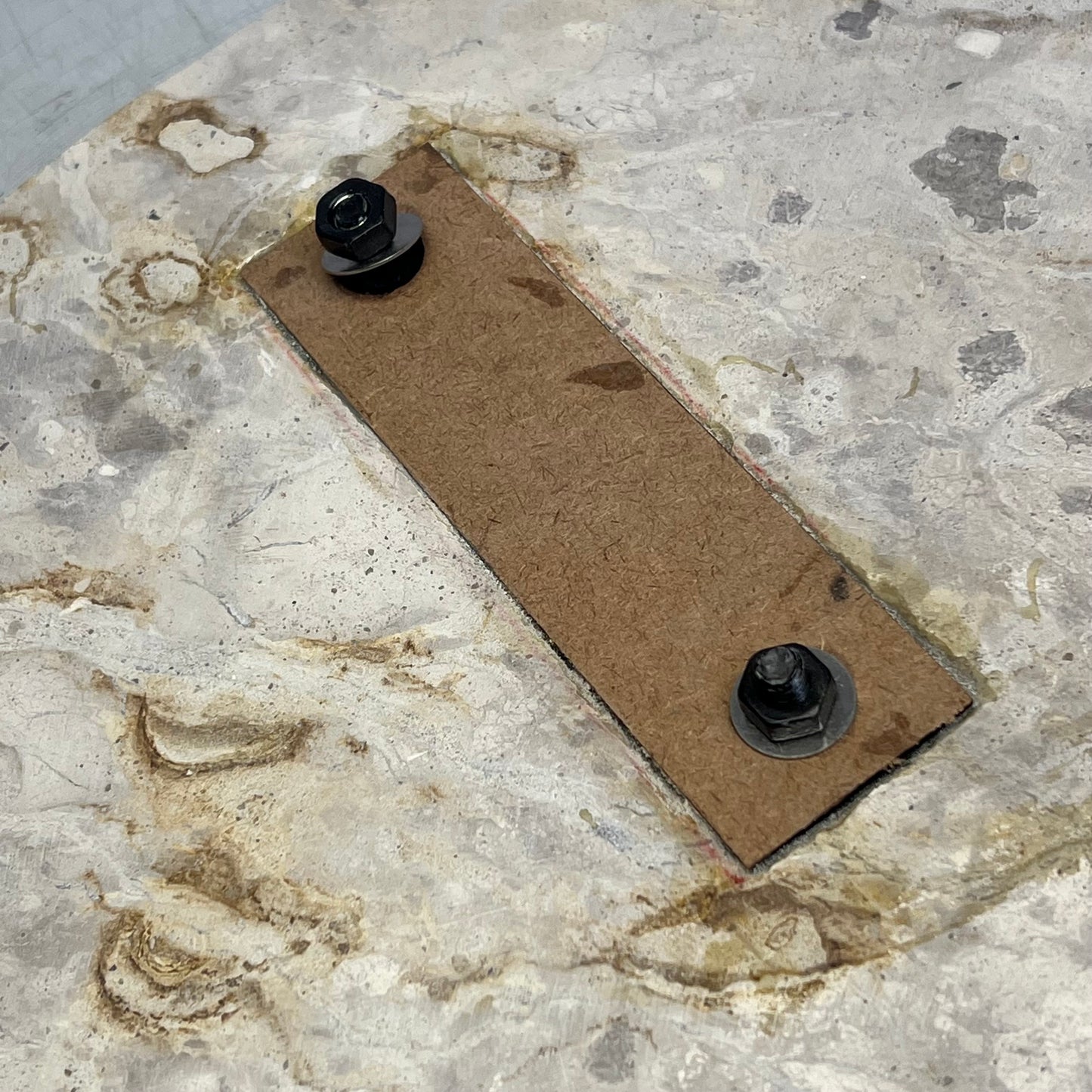 ZA@ CREATIVE CO-OP Round Table Top (NO LEGS) 24" Dia Creme/White