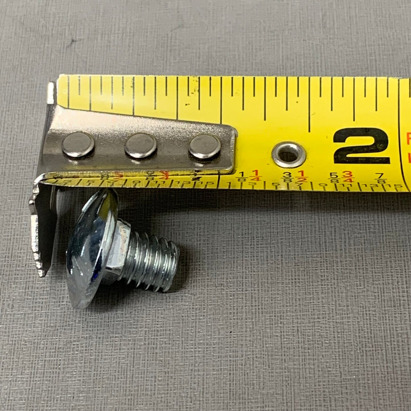 HUSQVARNA (1800) Short Neck Carriage Bolts 5/6"-18x.438 Silver 585940001