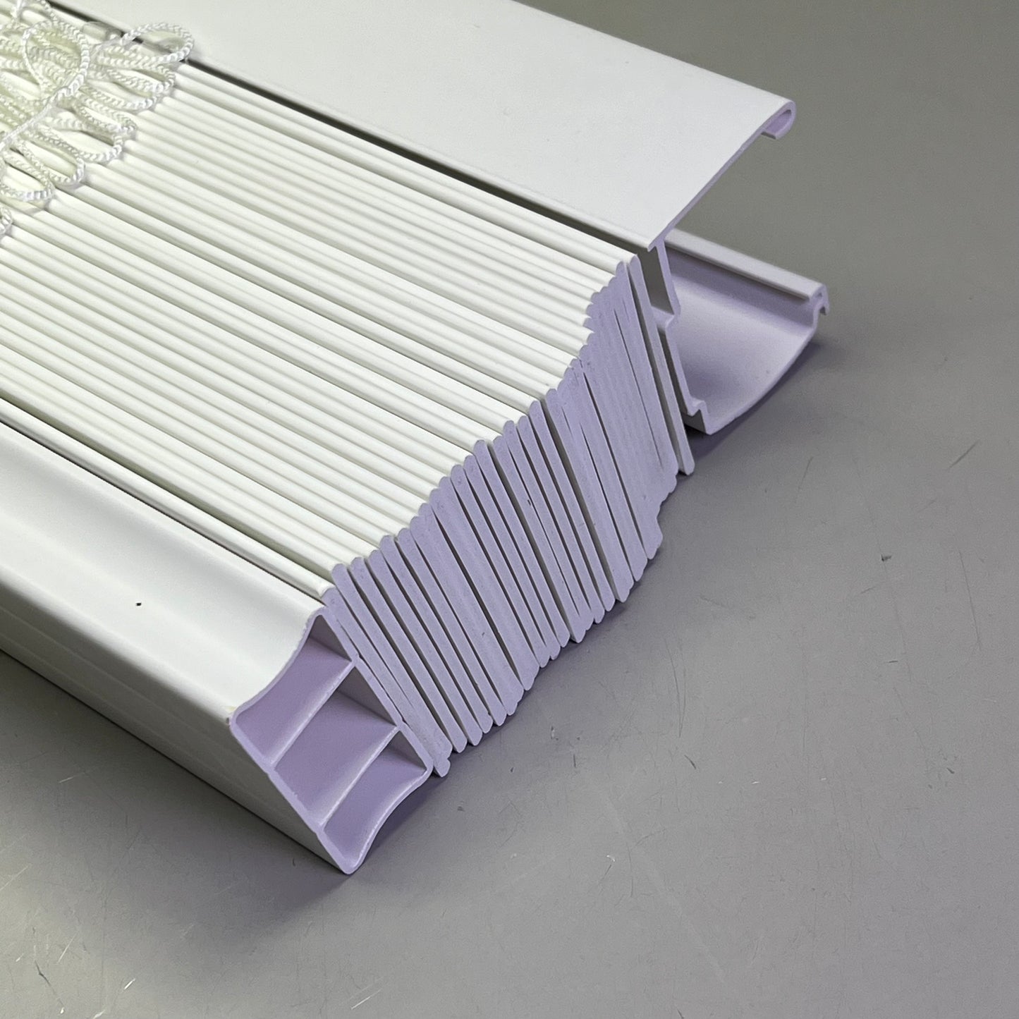 HOME DECORATORS COLLECTION Cordless Faux Wood Blinds 2.5"x 35"Wx48"L White