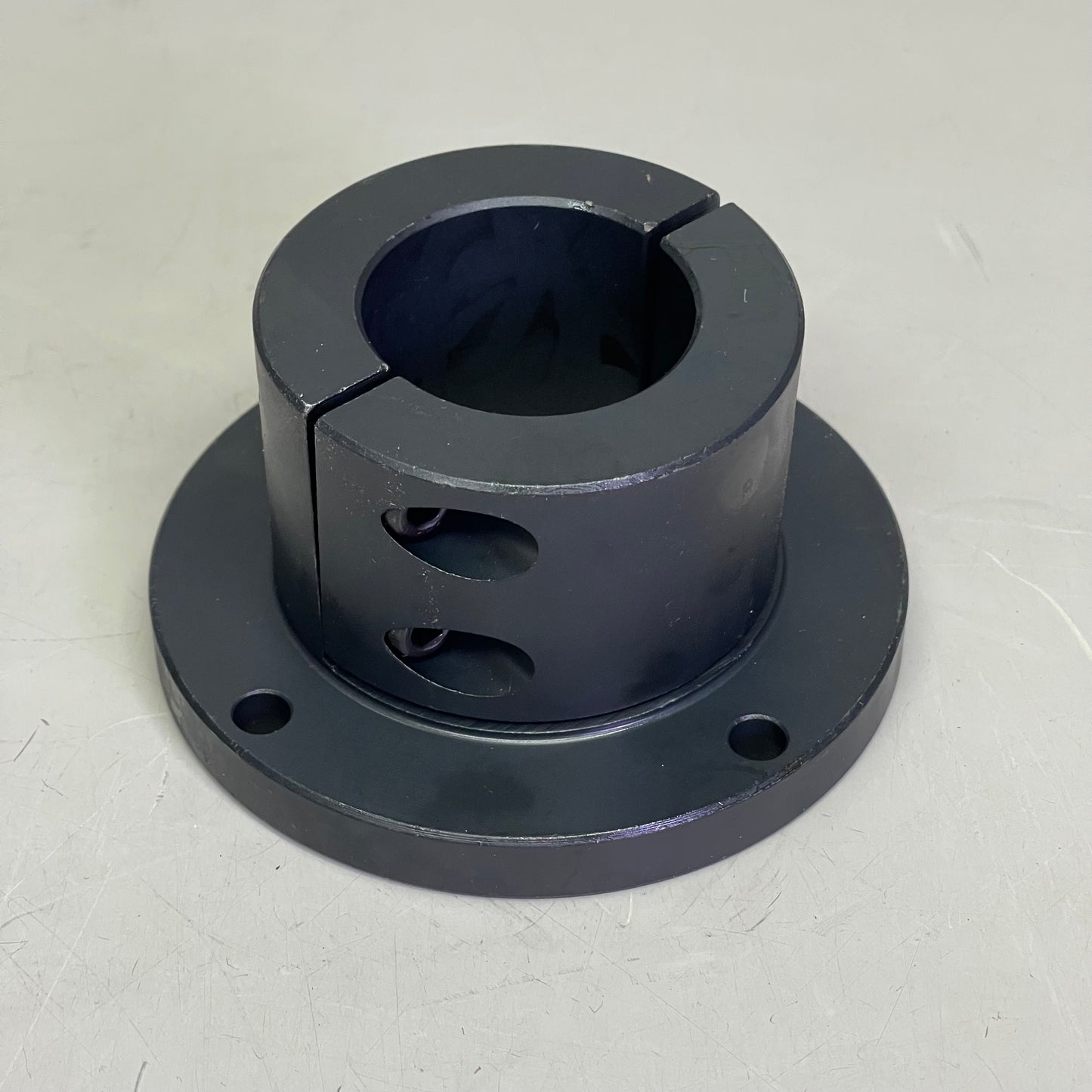 STAFFORD Flanged Shaft Mount, Made In USA 1-1/2" Dark Grey Steel 1L108MXR