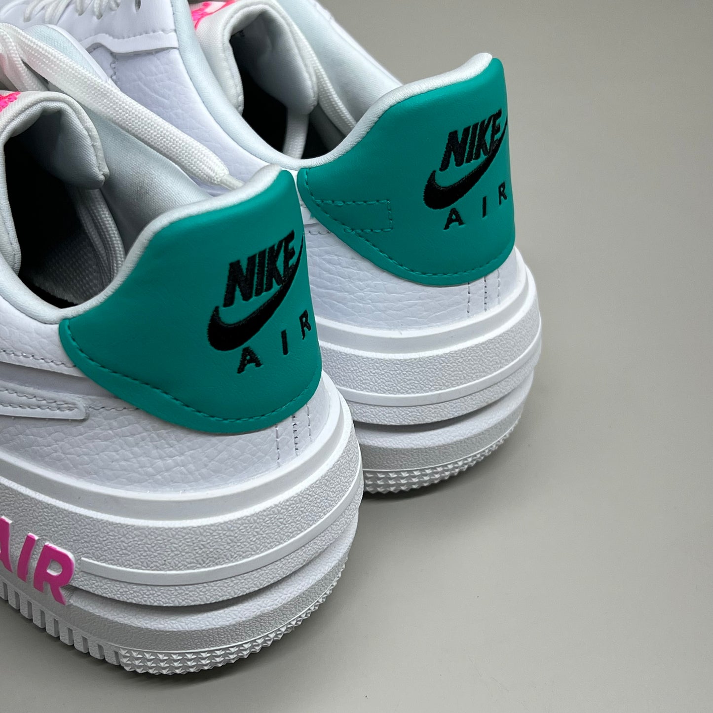 NIKE Air Force 1 PLT.AF.ORM Tapered Toe Sz Women's 9 White/Pink/Blue FN7180-100