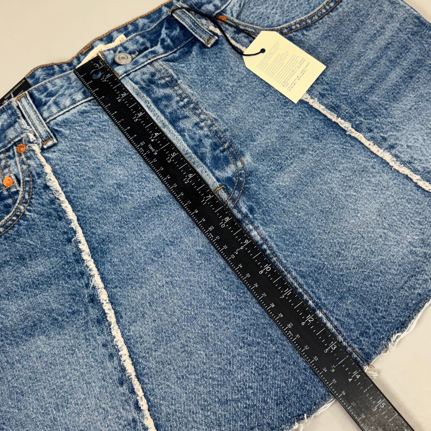 LEVIS Recrafted Icon Skirt Mid Rise Original Women's Sz 32 Novel Notion Med Wash