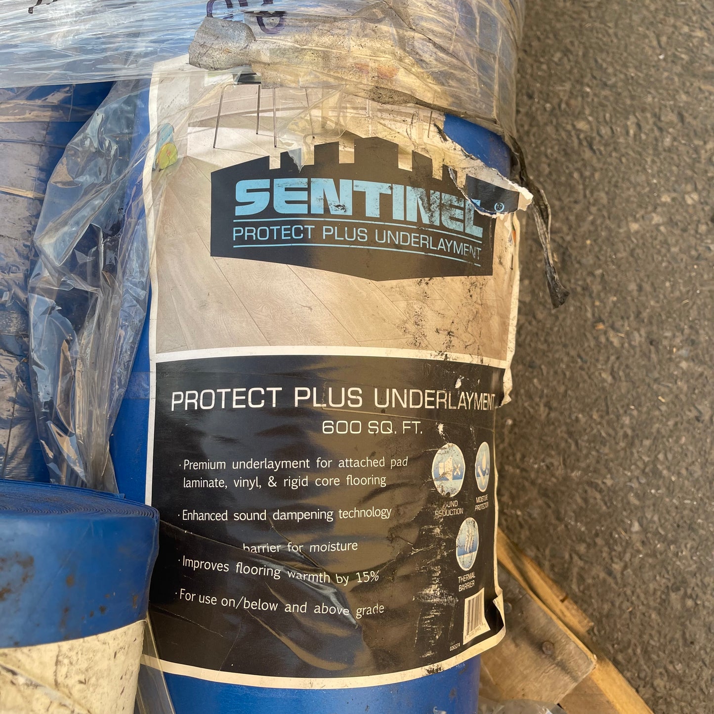 ZA@ Pallet of SENTINEL Protect Plus Underlayment Rolls, 2 rolls 600’, 1 roll 300’, 1 roll 100’ (AS-IS)