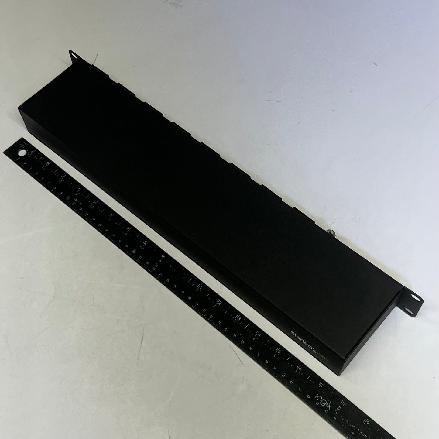 ZA@ STARTECH 8 Port Rack-Mount PDU With C13 Outlets 1u-16A PDU08C13H C