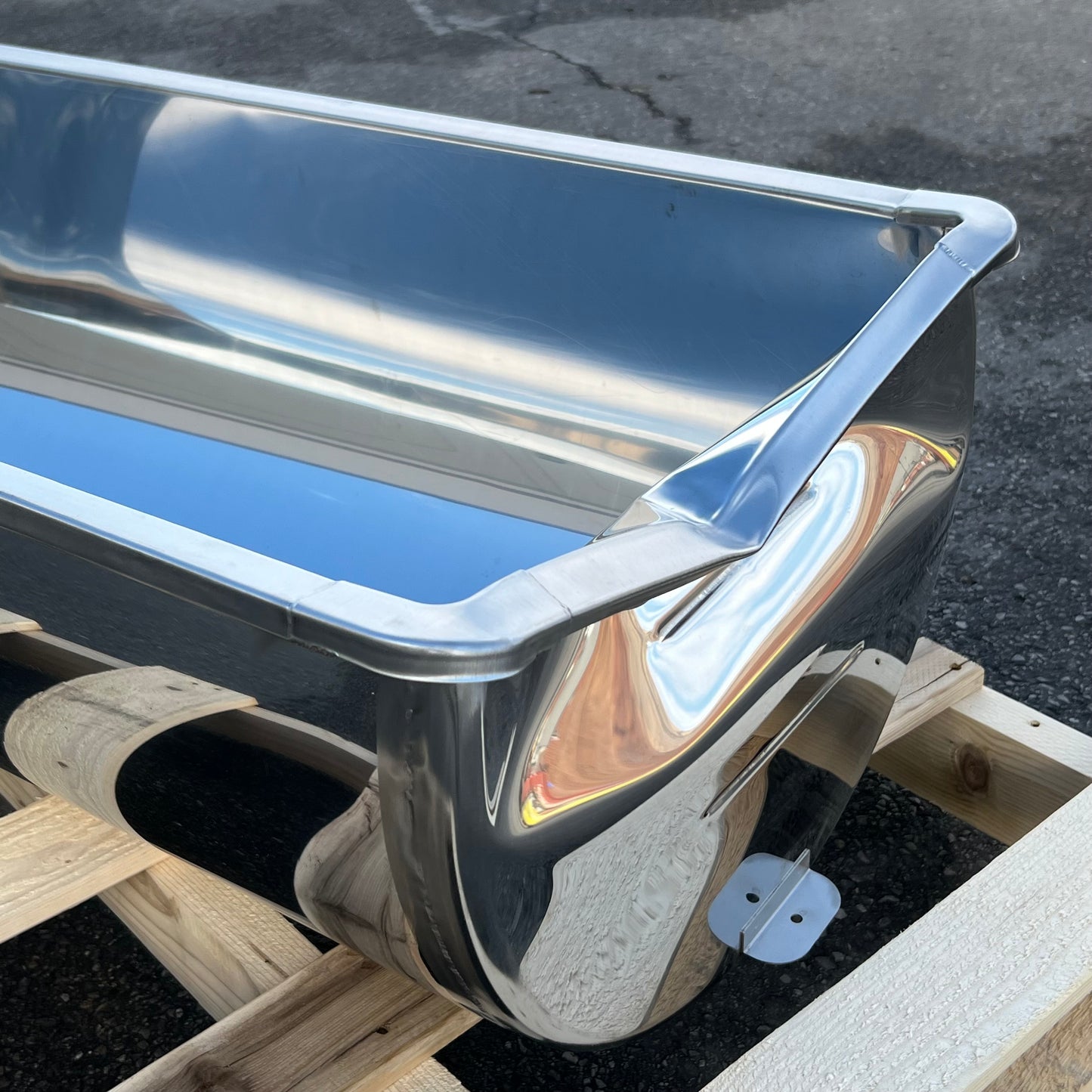 ZA@ Pallet of Wash Tank Only 161 Sz 64"W x 21"L x 13.5"H (AS-IS, Damage)