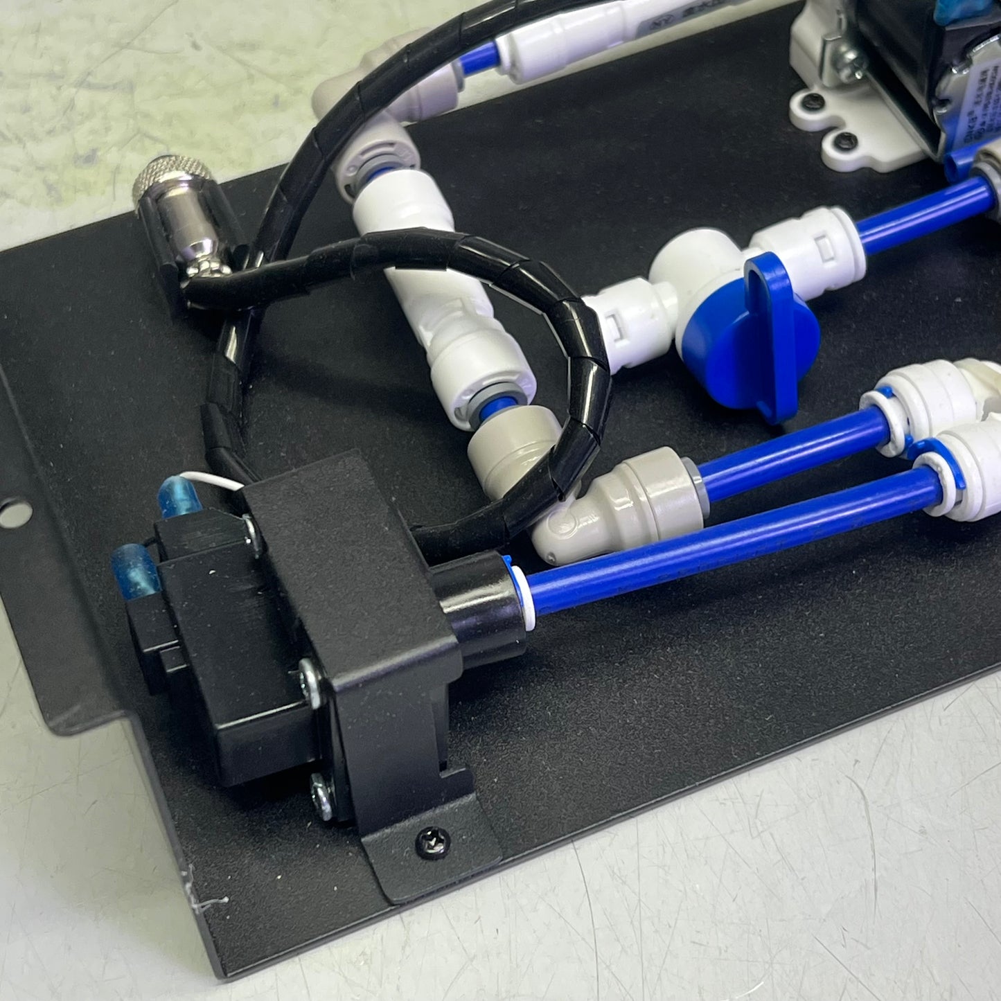 AQUAFIRE Direct Plumbing Kit For Water Electric Fireplace Black AWA-DP-LP