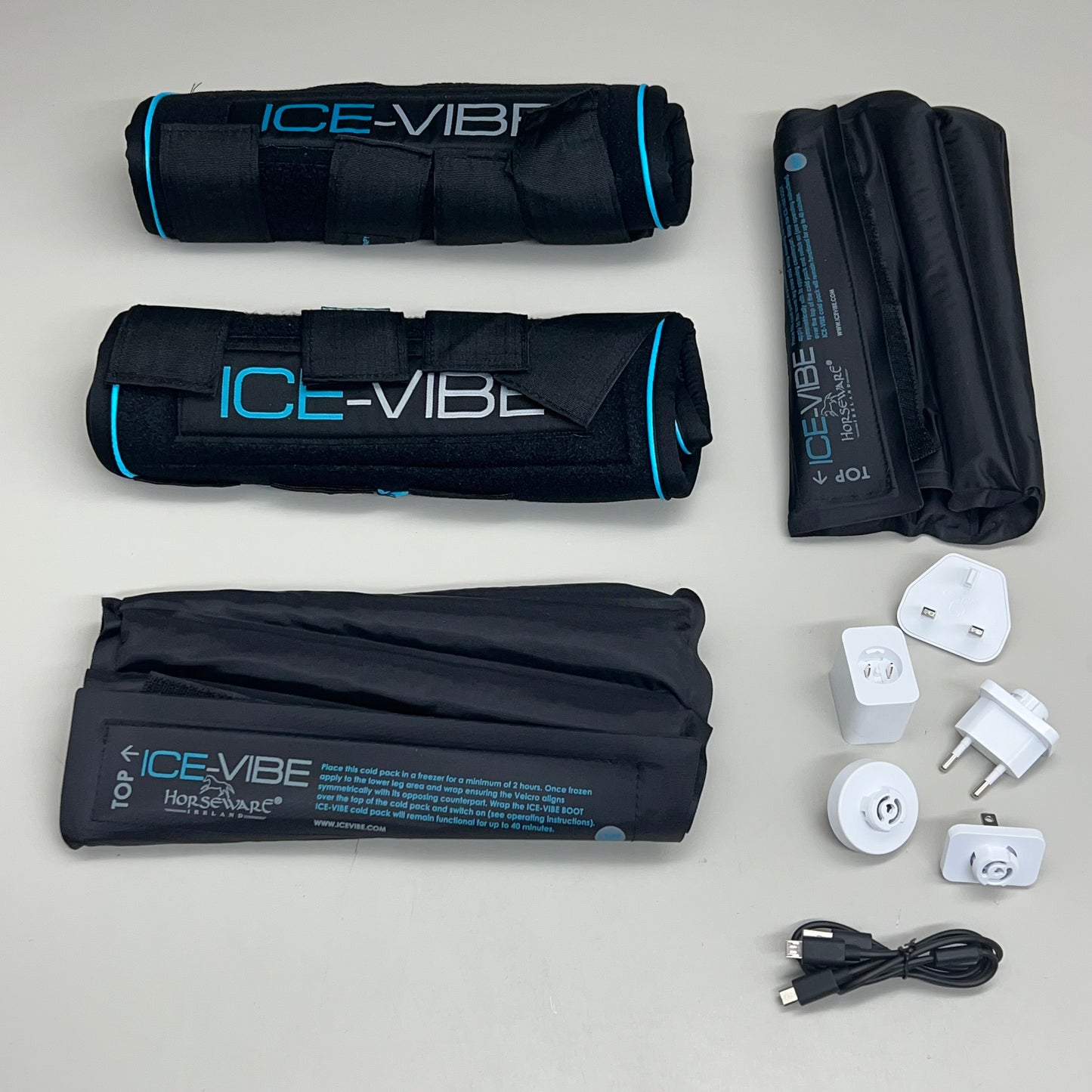 HORSEWARE Ice Vibe Boots set w/ Bag & Chargers Sz Full Blue/Black DBHK8V-KDA0-FU