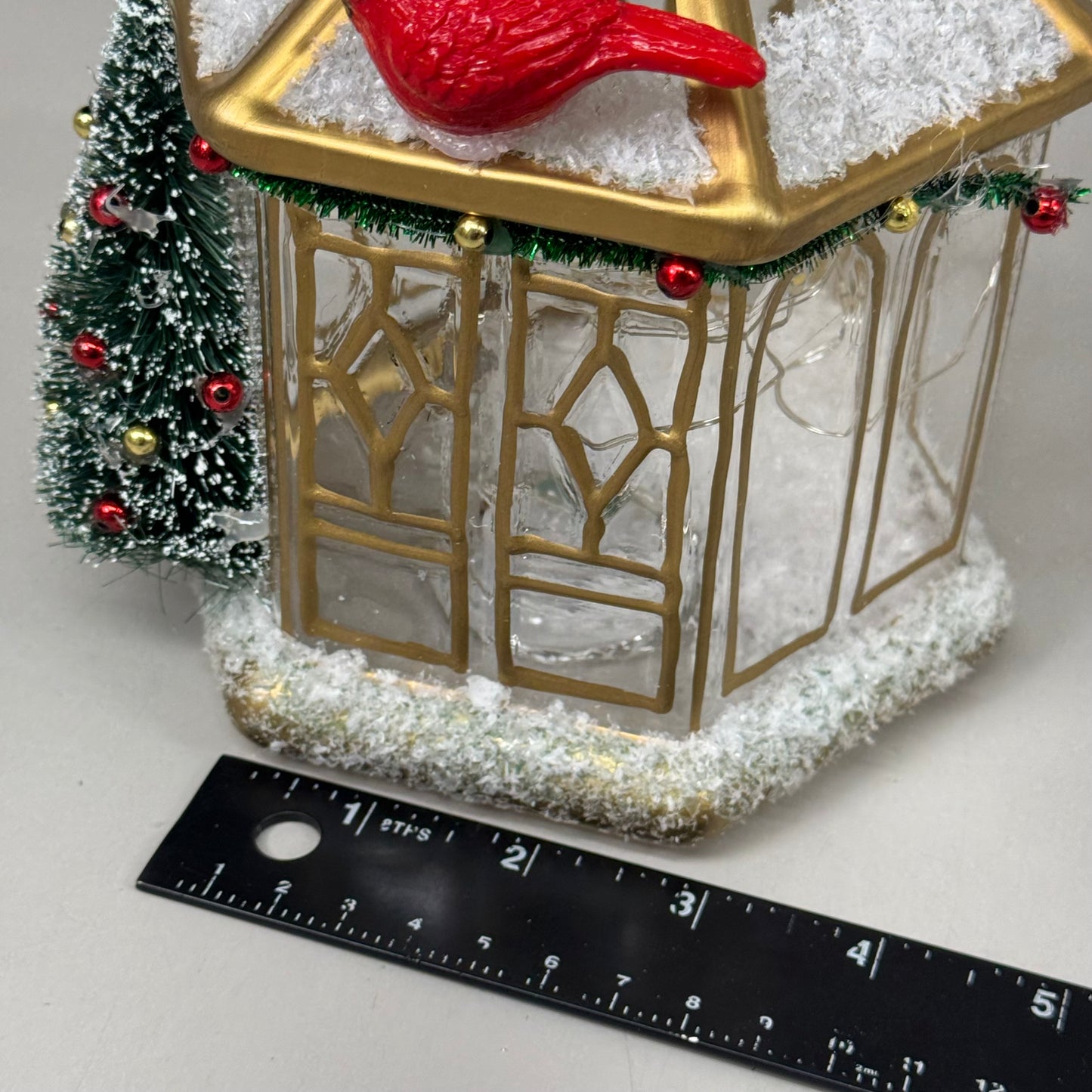 RAZ IMPORT Lighted Pagoda w/ Cardinal Bird & Christmas Tree 7" Gold/Red 4424594