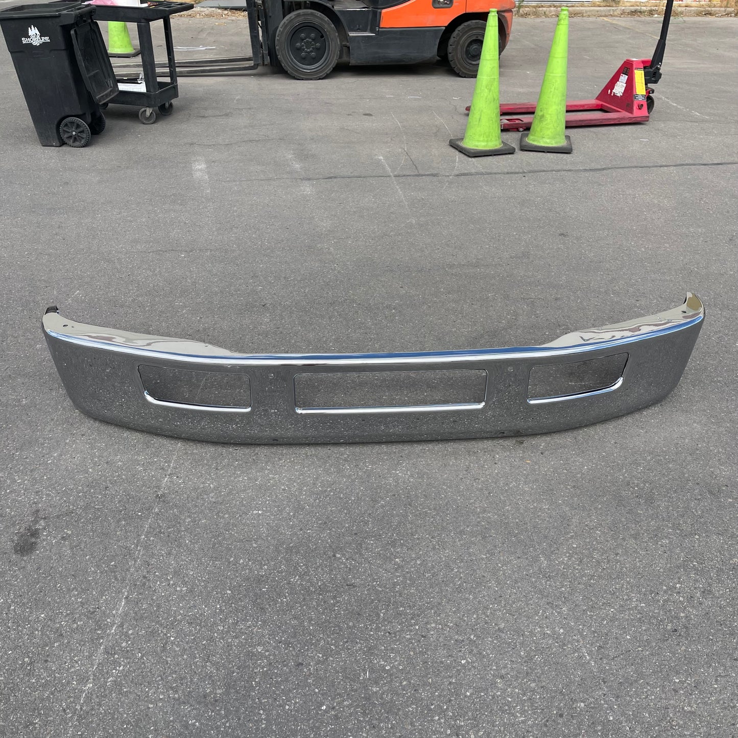 ZA@ MIXED Front Bumper for Ford F-650/F-750 Chrome 2005-2014 (AS-IS)
