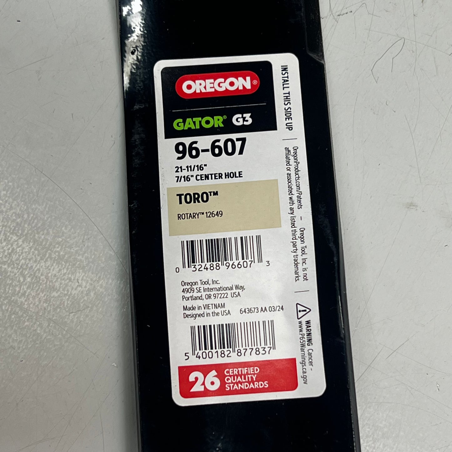 ZA@ OREGON Gator Lawn Mower Blade 21-11/16" / 7/16 Center Hole Black 96 607 VAWQ001