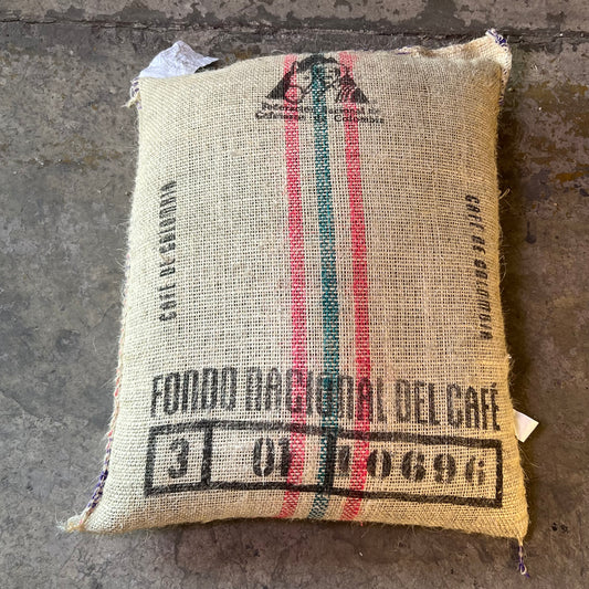 FEDERACION NACIONAL DEL CAFE Green Coffee Beans From Colombia 154 lb Bag