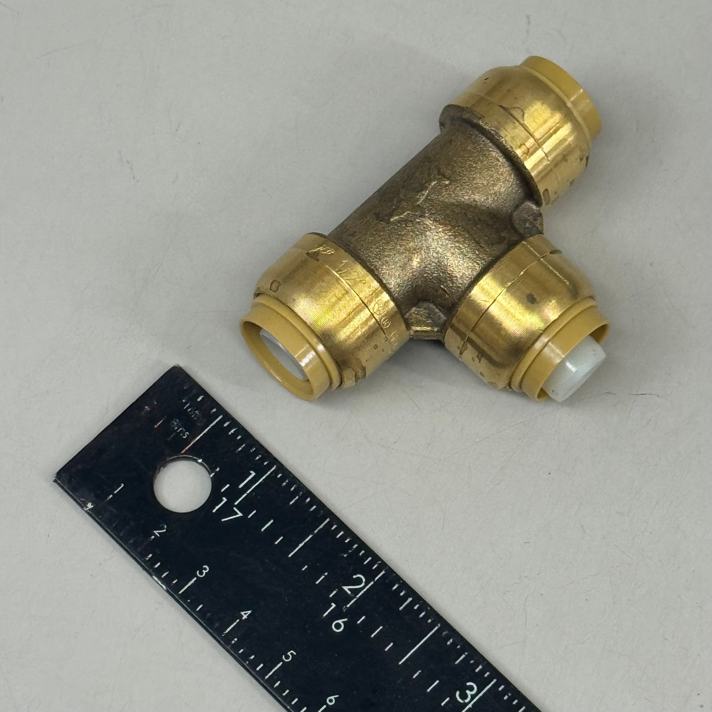 SHARKBITE Push To Connect Tee 1/2"x1/2"x1/2" Brass U362LFA