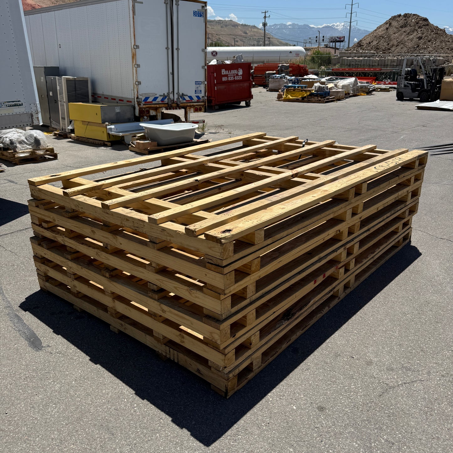 ZA@ Stack of 6 Wood Jumbo Pallets 126”x88” (AS-IS)