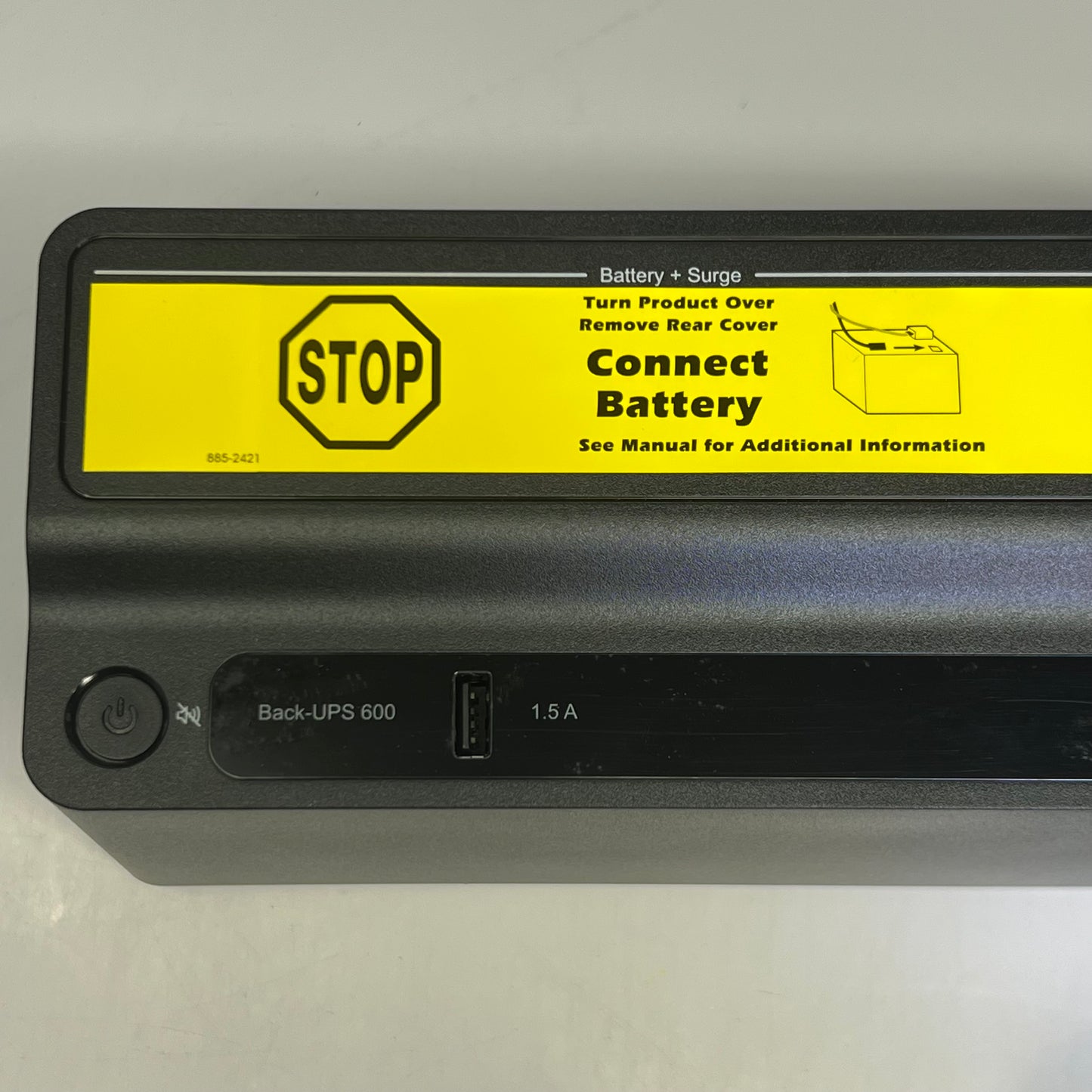 APC UPS 600VA, 330W Battery Backup Power Supply & Surge Protector with USB Charger