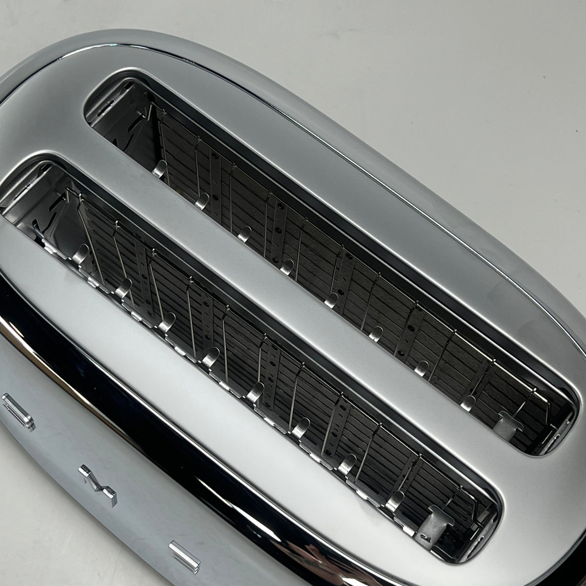 SMEG 50's Style 4 Slice Toaster Powder Coated 15.5"x8"x8.5" Chrome TFS02SSUS