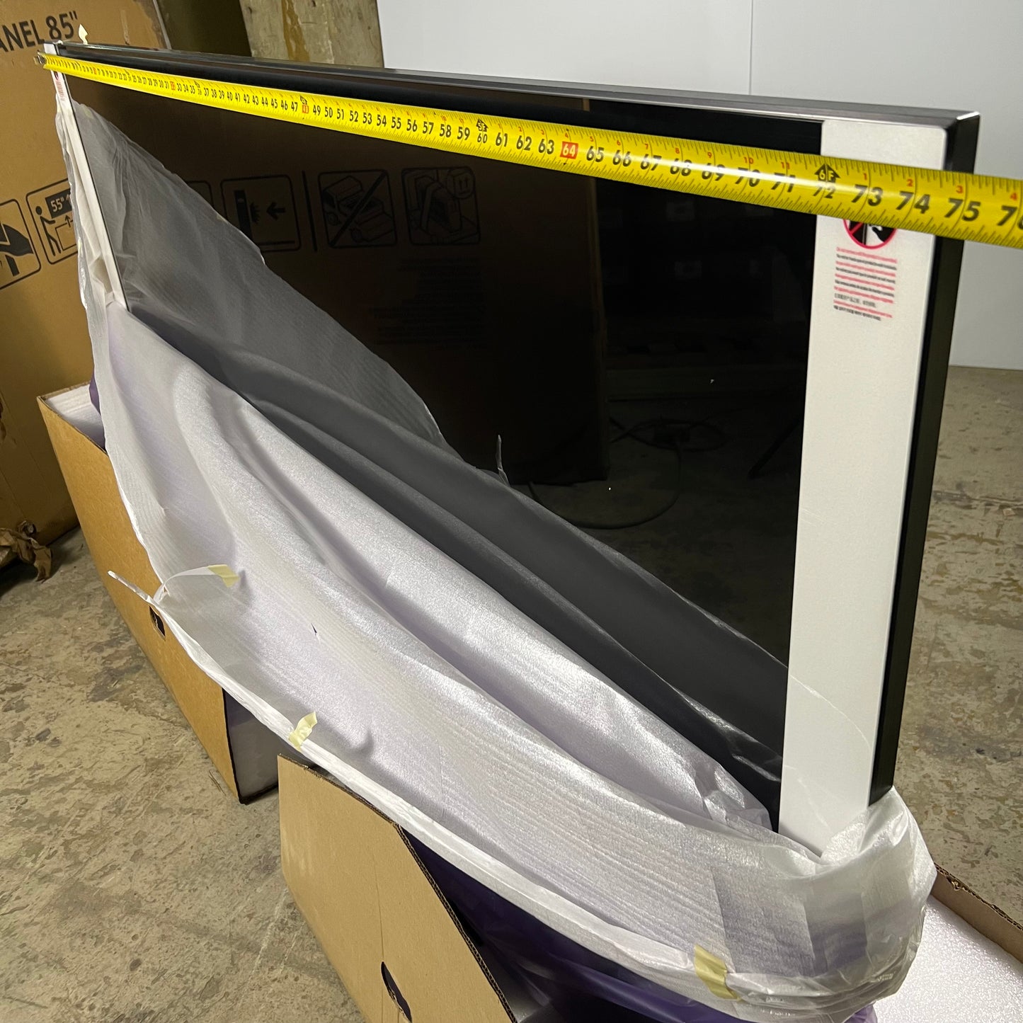 SAMSUNG Svc Led Panel 85" BN95-09822B (New - Damaged Box)