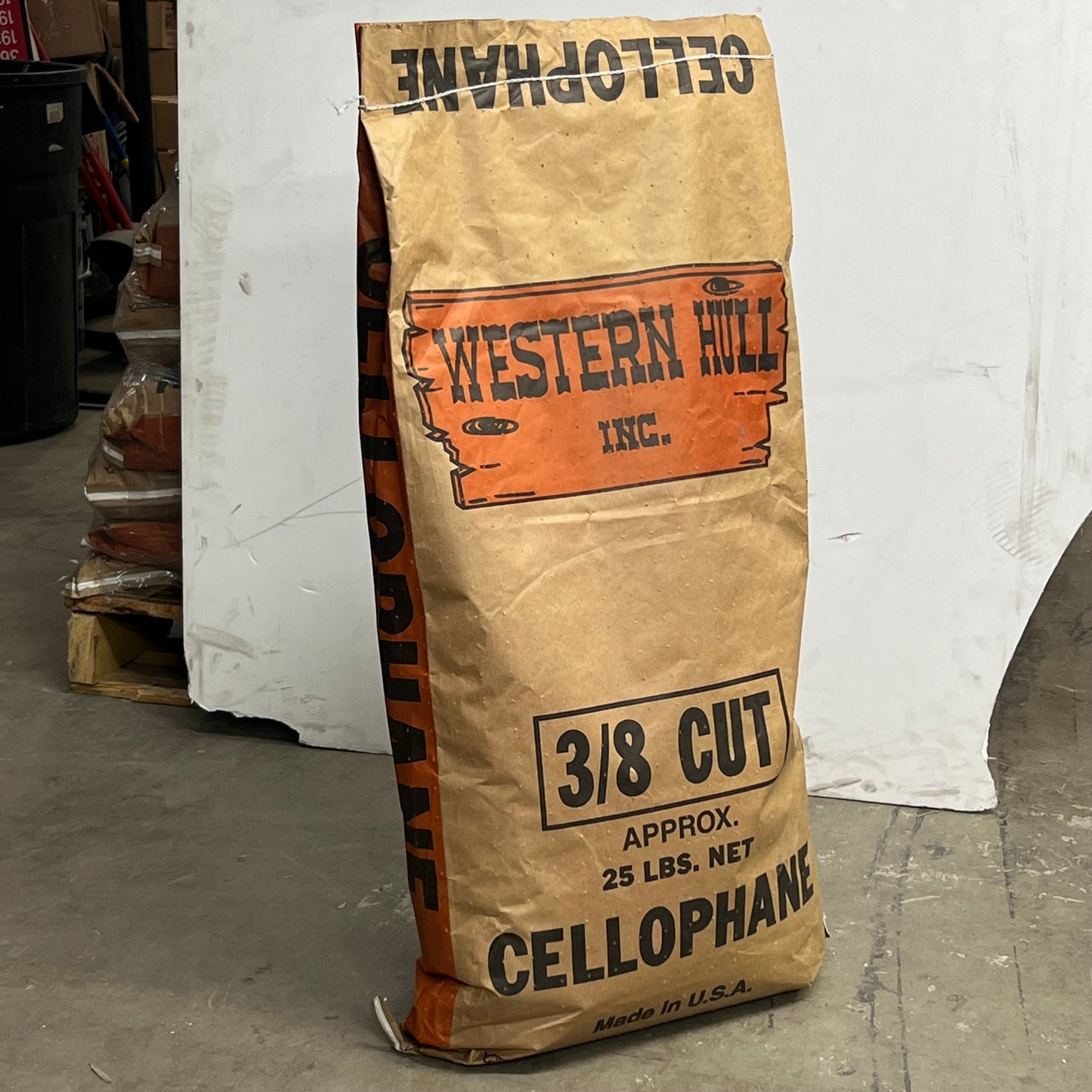 WESTERN HULL Cellophane Flakes 3/8 Cut 25 Lbs Bag