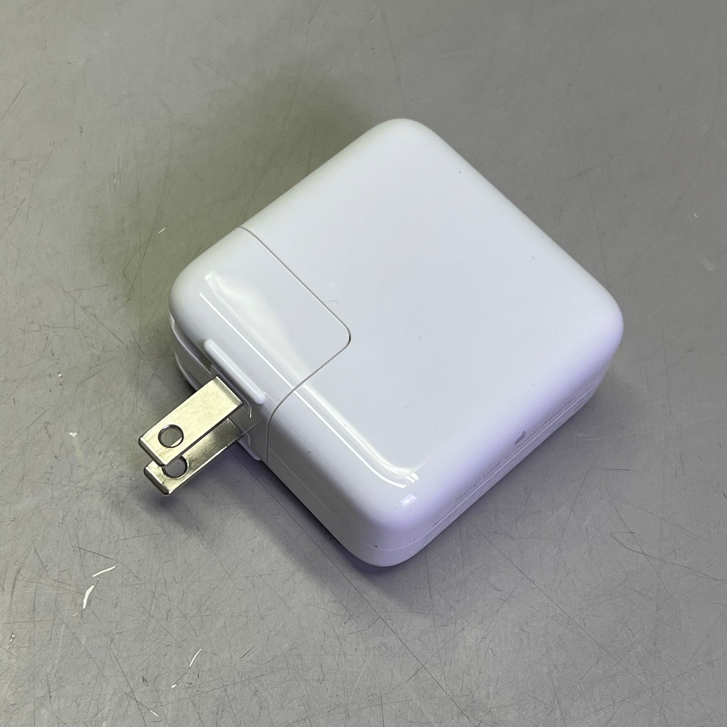 APPLE USB-C Power Adapter Fast Charge 30 Watts White MY1W2AM/A (Returns)