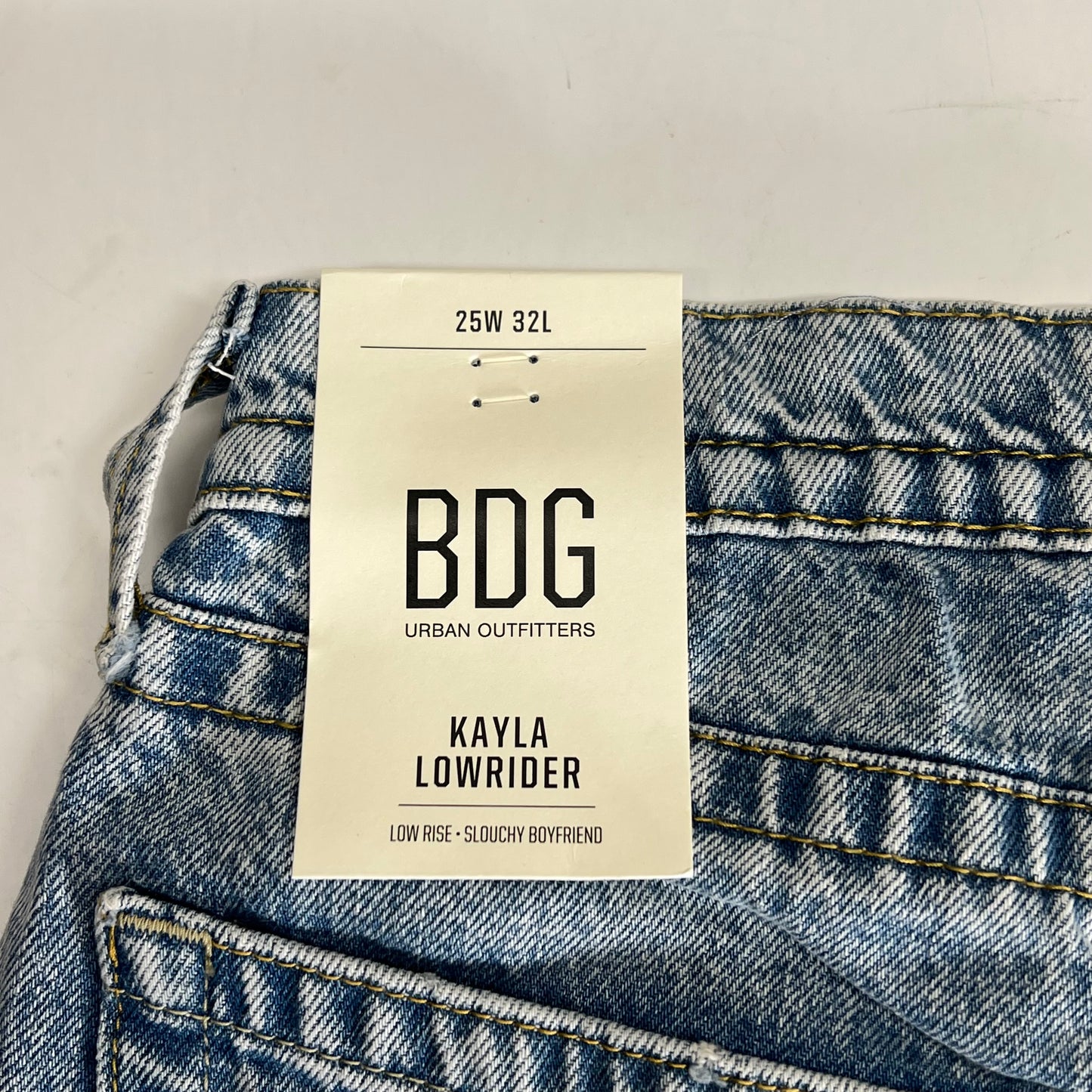 URBAN OUTFITTERS Kayla Low Rider Wide Leg Jeans Women's Sz 25W 32L Bleach