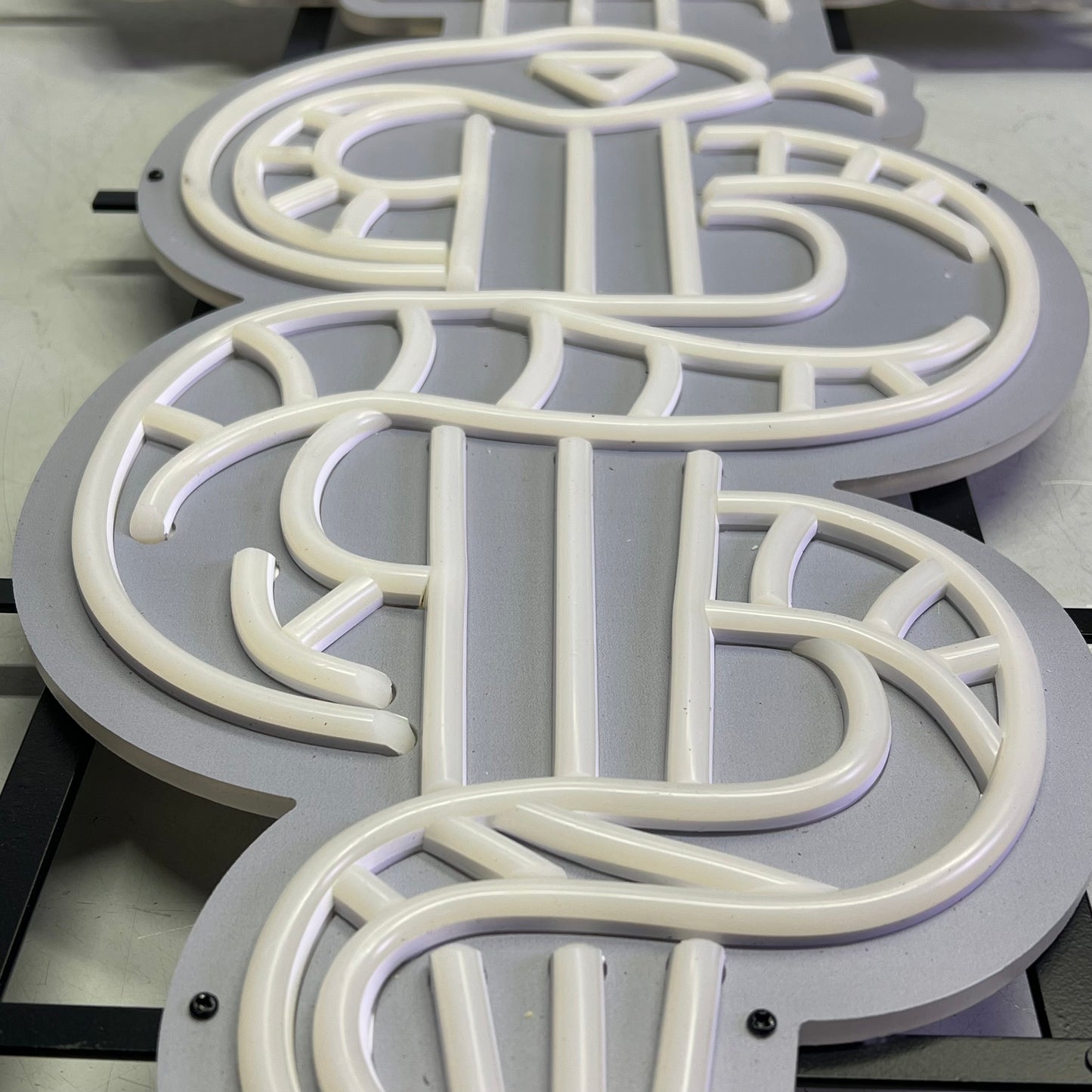 ZA@ VILLION LED Neon Light Sword W/ Wrap Around Snake 35"x20"