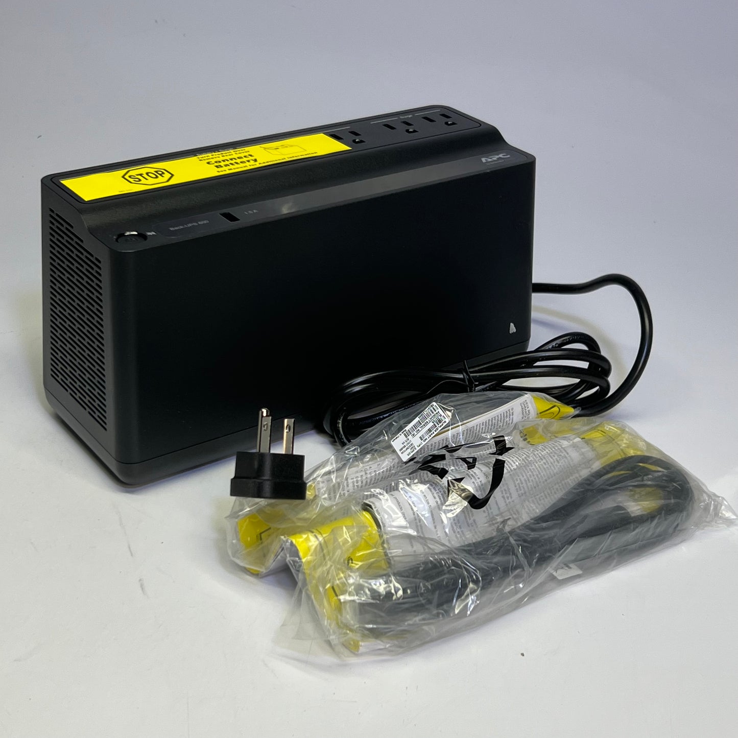 APC UPS 600VA, 330W Battery Backup Power Supply & Surge Protector with USB Charger