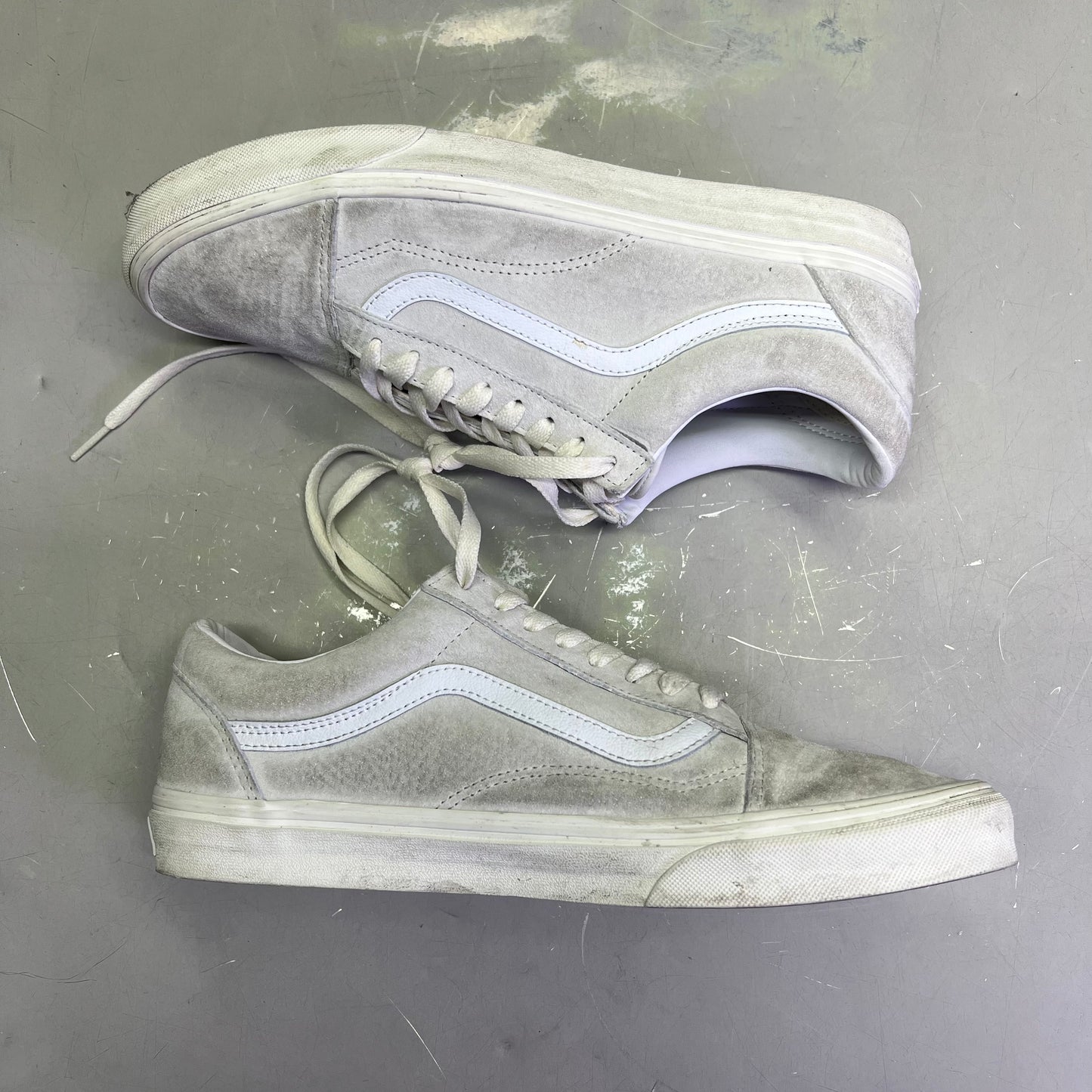 VANS Old Skool Lowpro Suede Sneakers  Men's Sz 11 Off White (Pre-Owned)