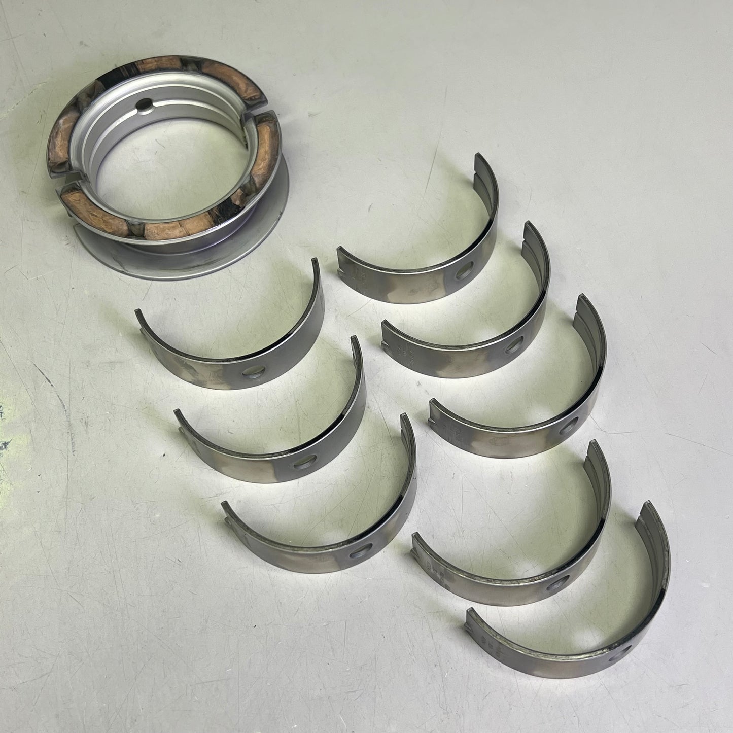 MAHLE Clevite Made In USA P-Series Main Bearing Set For Ford MS-863P-10