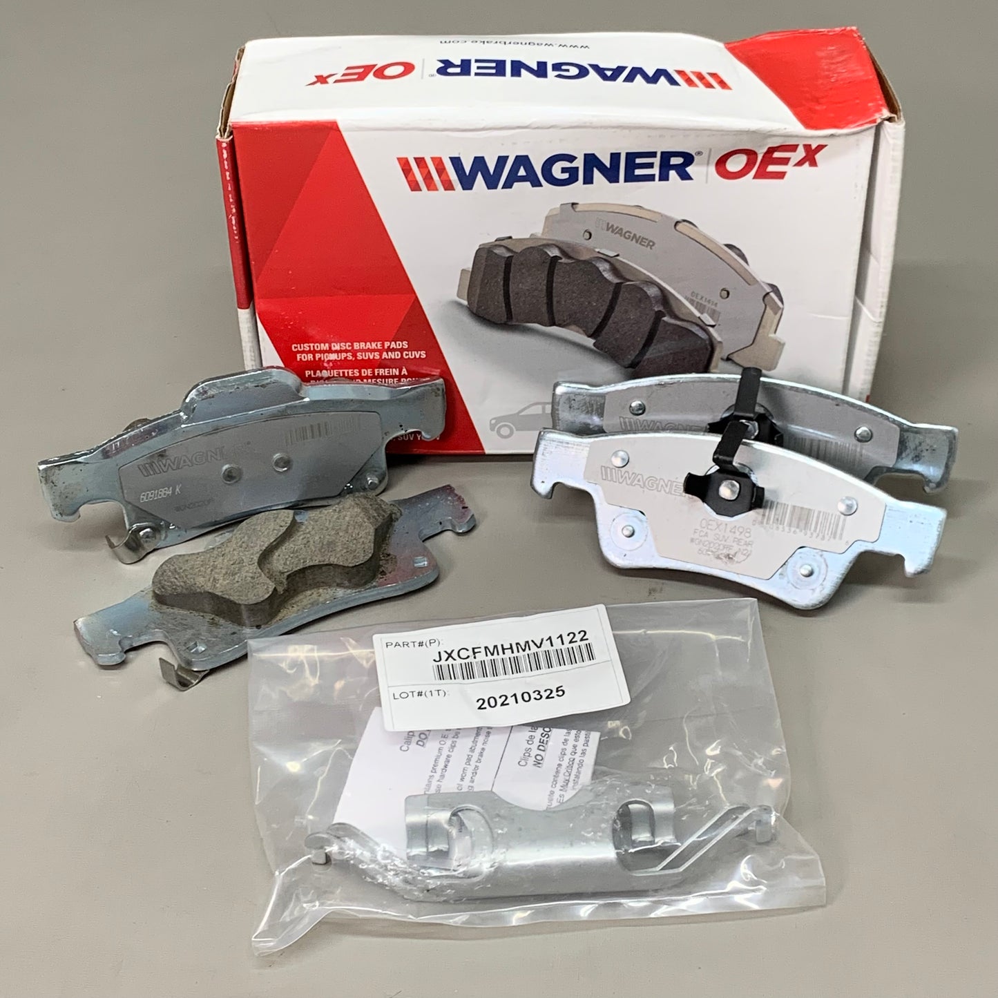 WAGNER OEx Ceramic Disc Brake Pad Set 5 1/2" x 2" Grey OEX1498