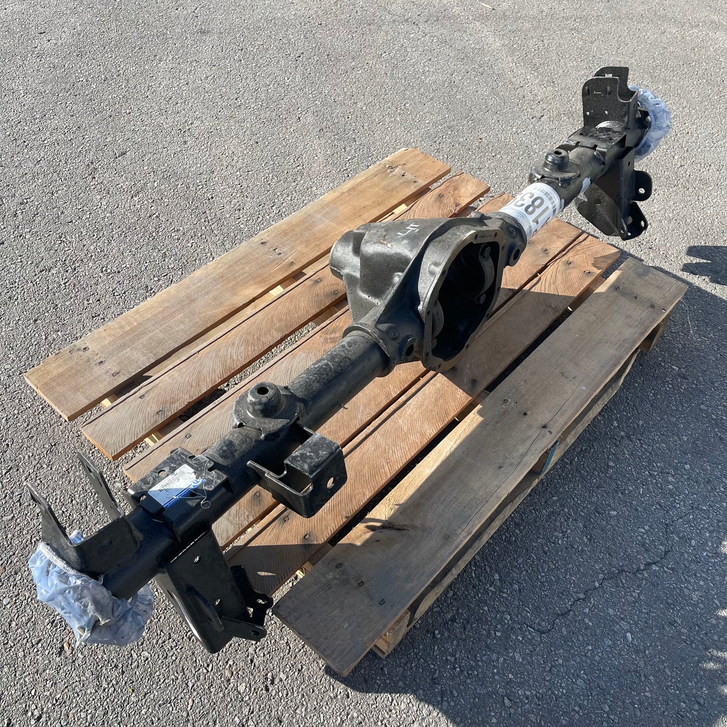 ZA@ Pallet of MOPAR Rear Axle Assembly (AS-IS)