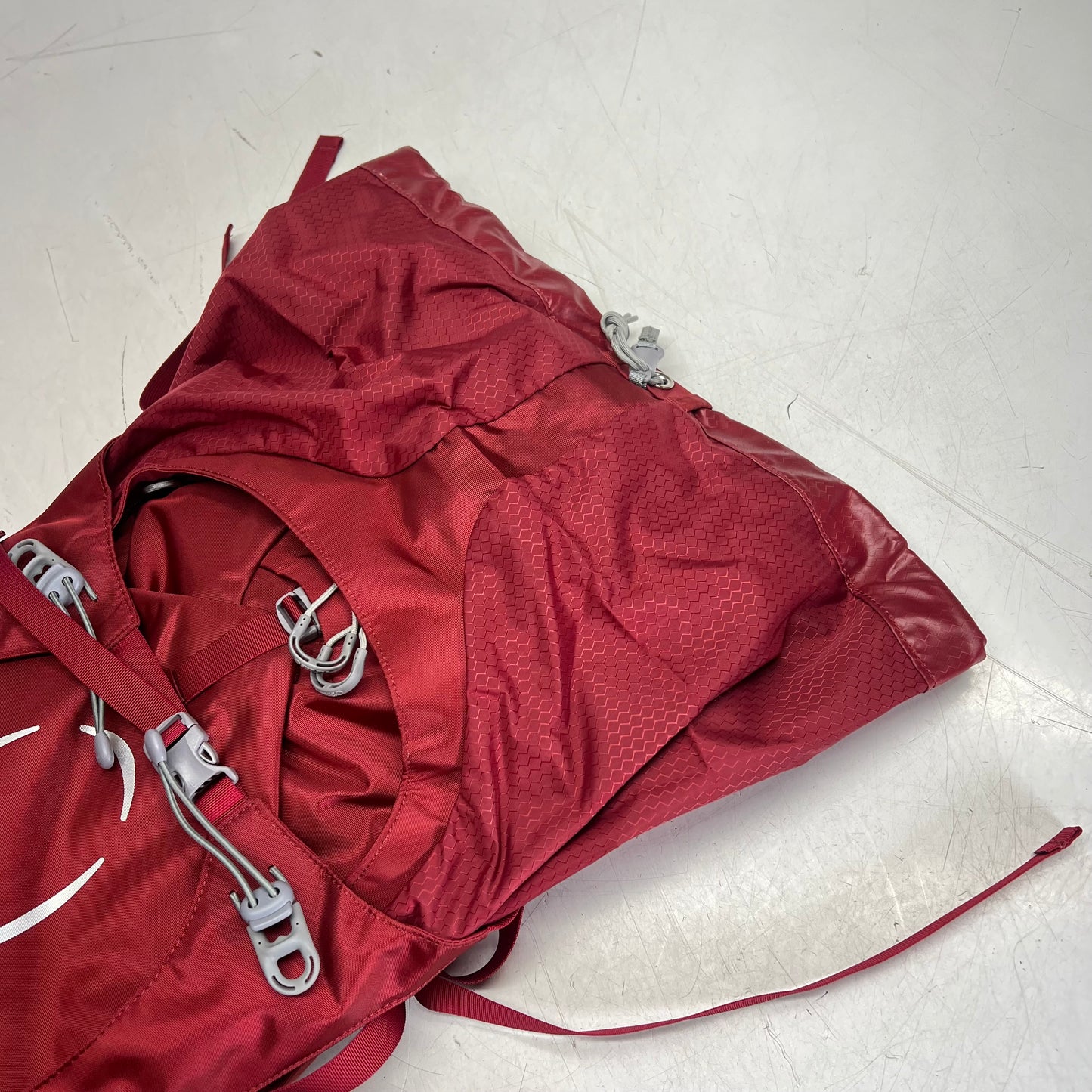 OSPREY Ariel 55L Pack Custom Fit Women's Sz L Torso Adjust Claret Red 10002887