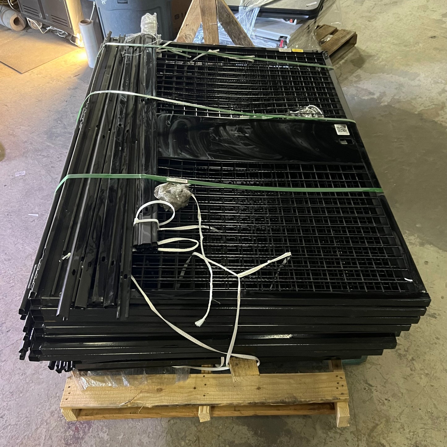 VELOX Machine Guard, Swing Door Sz 46"W x 66"H x 6'H High Posts