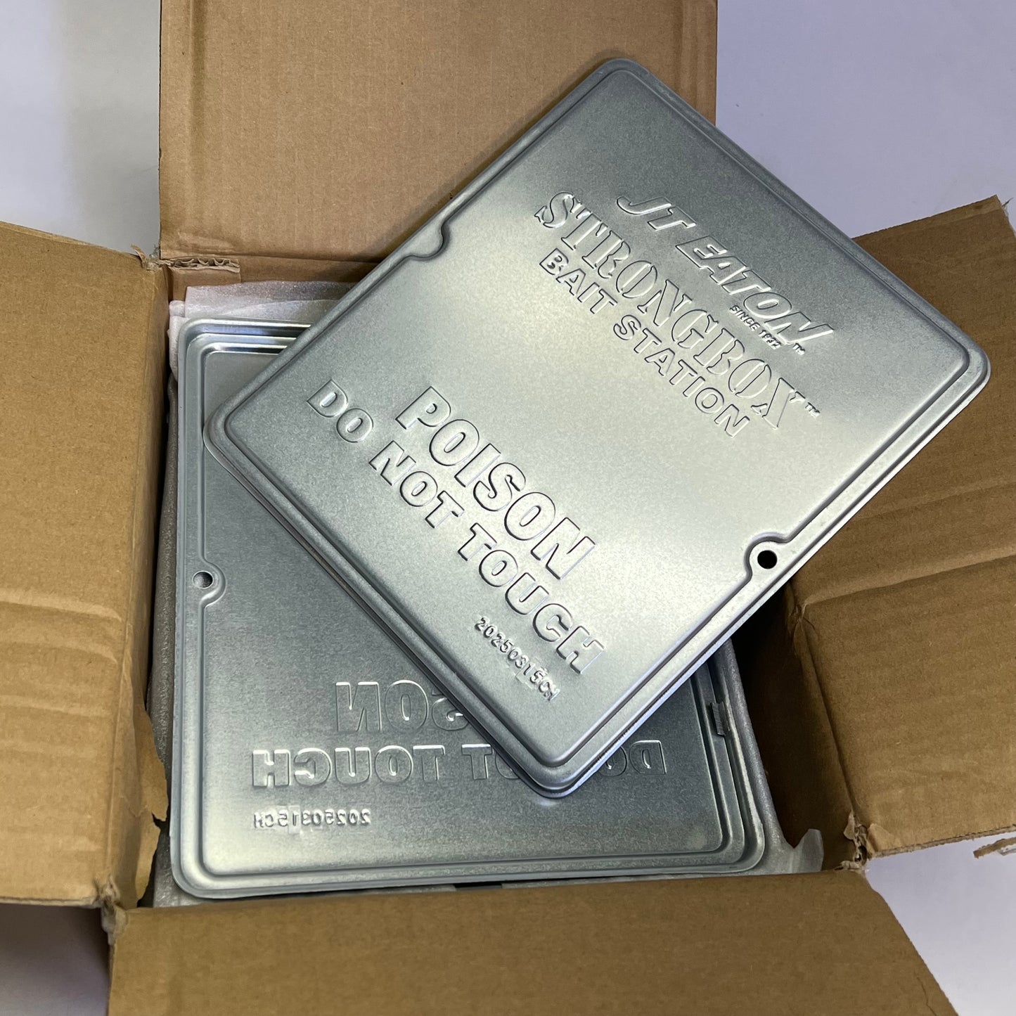 JTEATON (12 PACK) Replacement Lid Strongbox Bait Station 10"x8" Silver XBS910LID