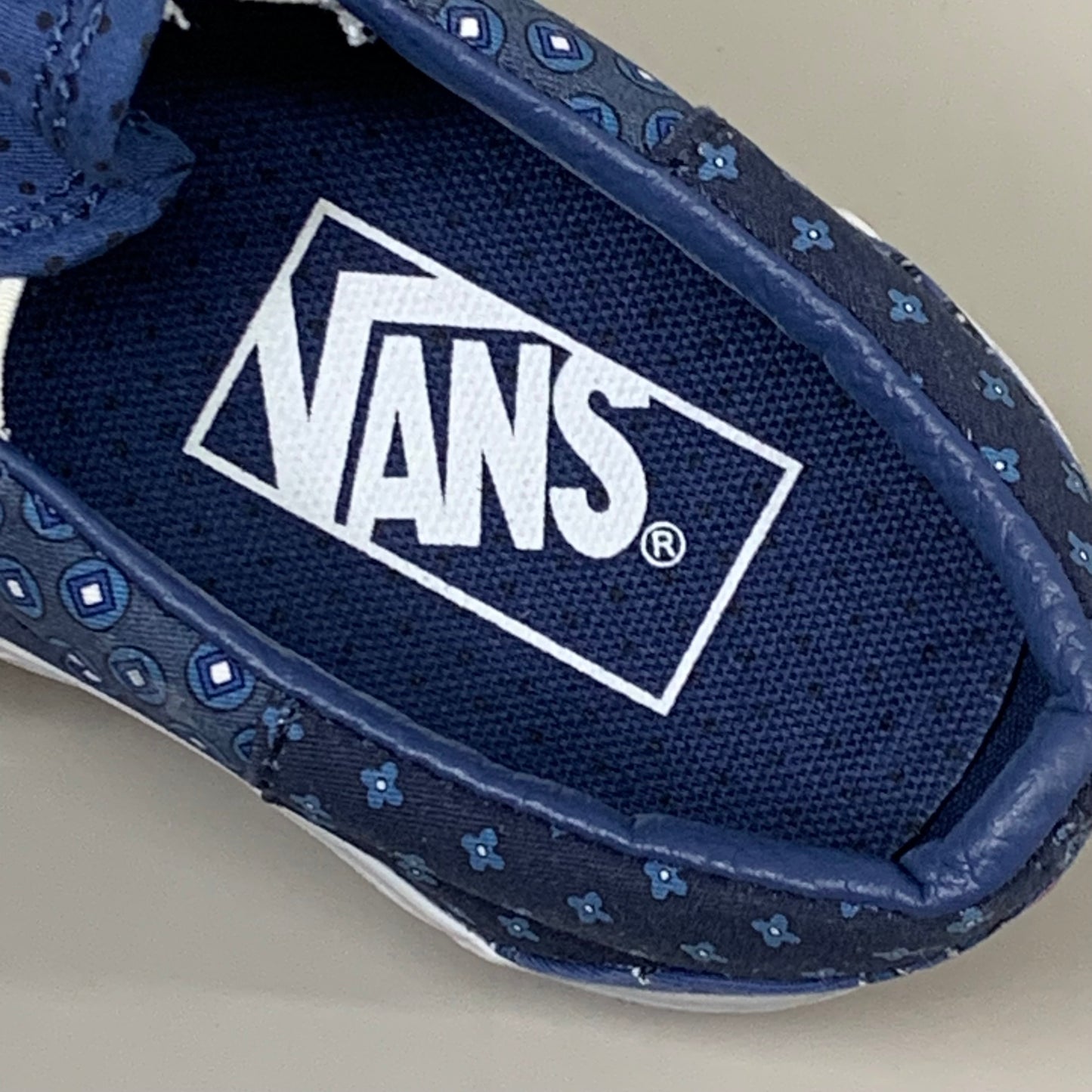 VANS Classic Slip-On Tie Print Patchwork Shoe Mens SZ 3.5 Womens SZ 5 Blue/White