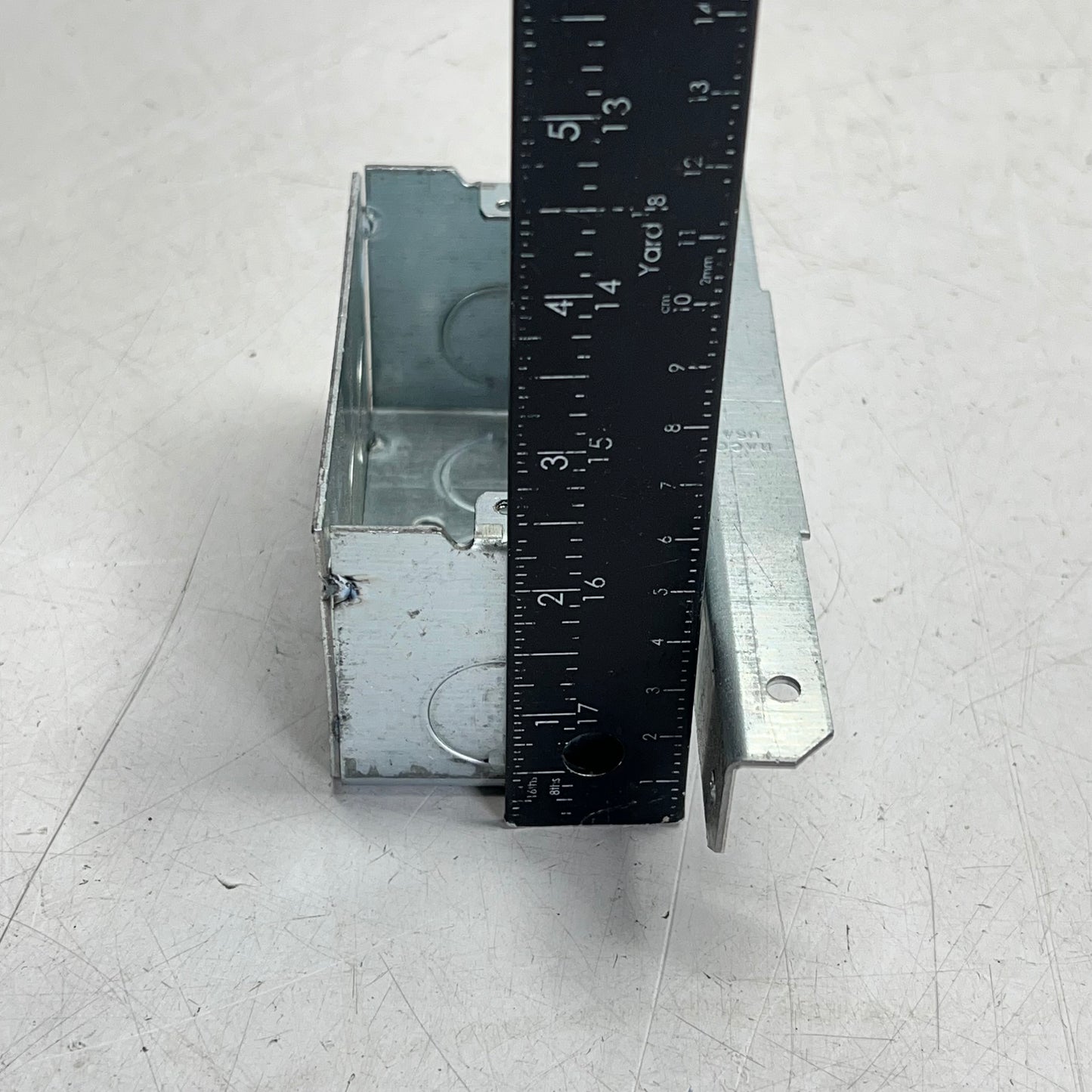 HUBBEL RACO Handy Box Pre-galvanized Steel 2-1/8" Deep - 4"x2" Silver 671