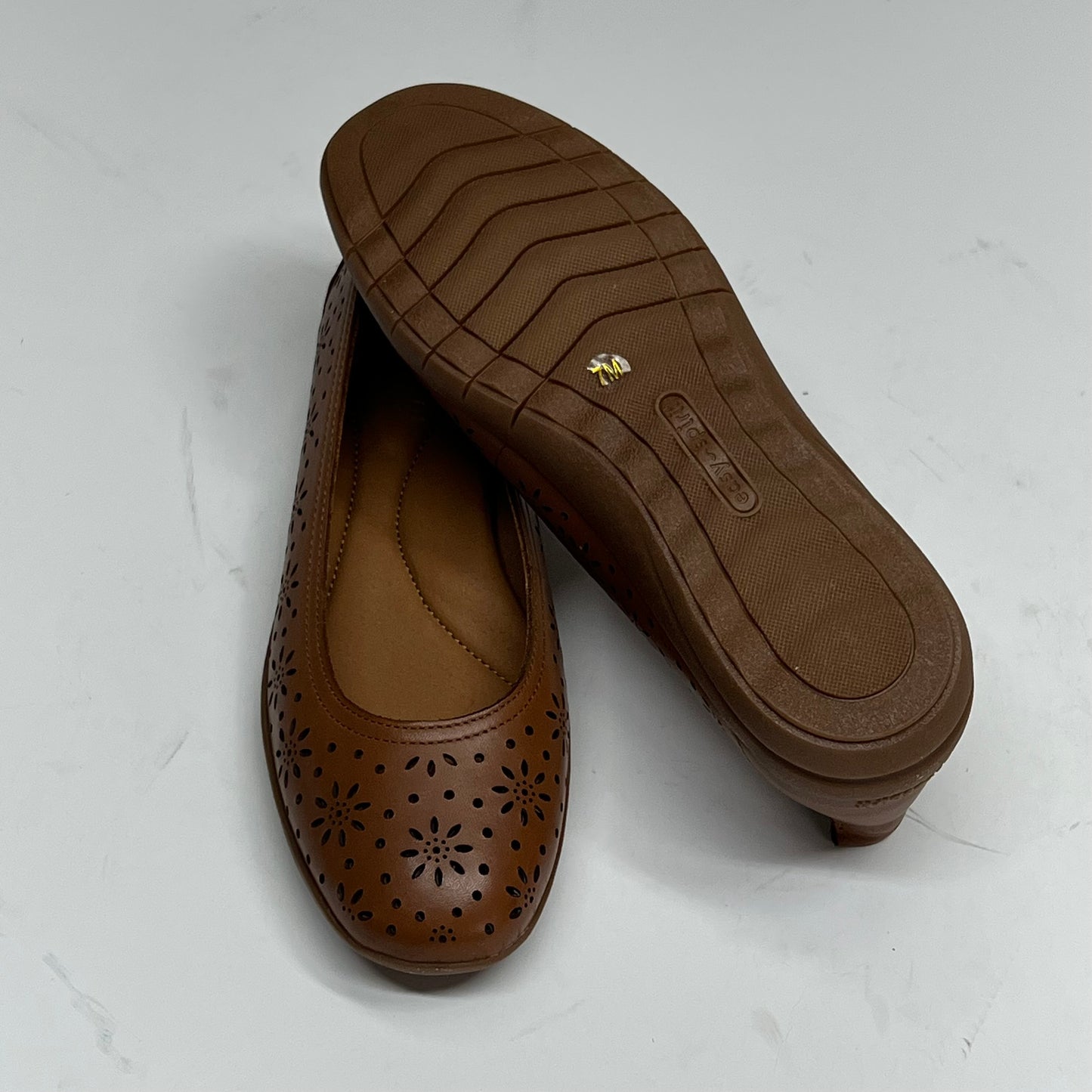 EASY SPIRIT Araceli Leather Ballet Flats Genuine Leather Women's Sz 7M Brown (As-Is)
