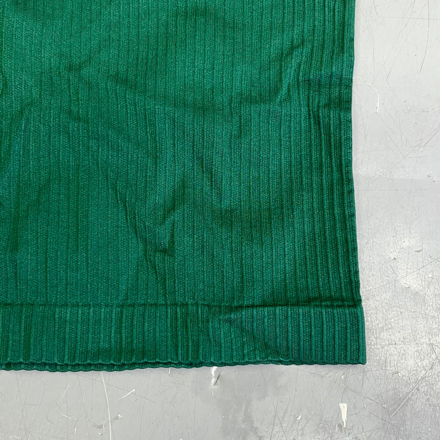 ATTRACO Ribbed Racerback Scoop Neck Athletic Tank Top Women's Sz M Grass Green