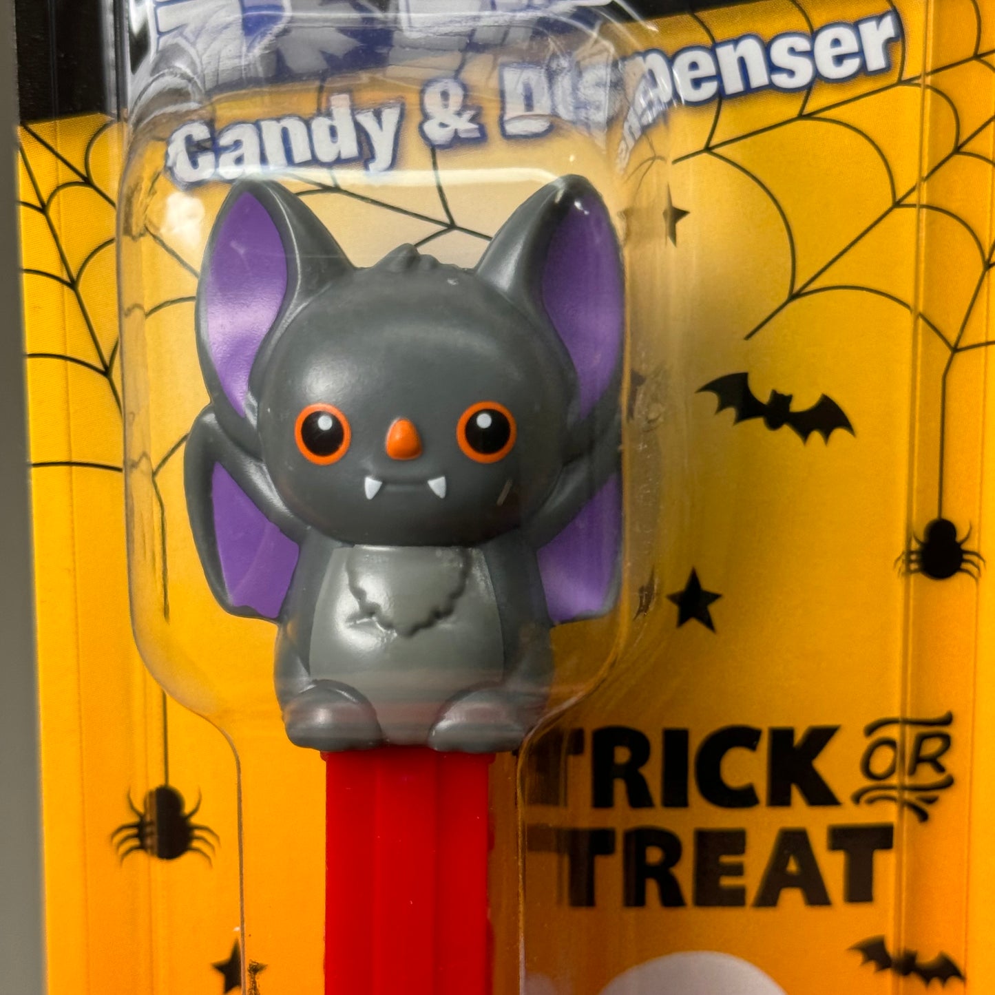 PEZ (12 PACK) Assorted Characters Candy Dispensers Halloween BB 08/28 079303