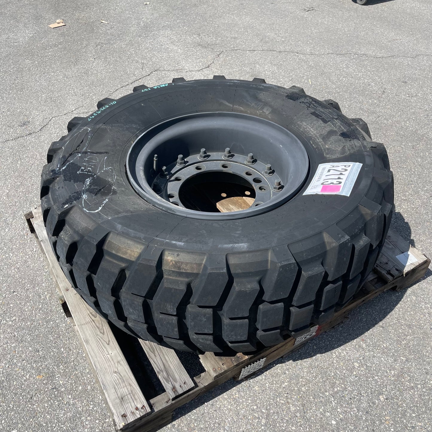 ZA@ Pallet of MICHELIN X G-20 Pilote XL Tire (AS-IS)