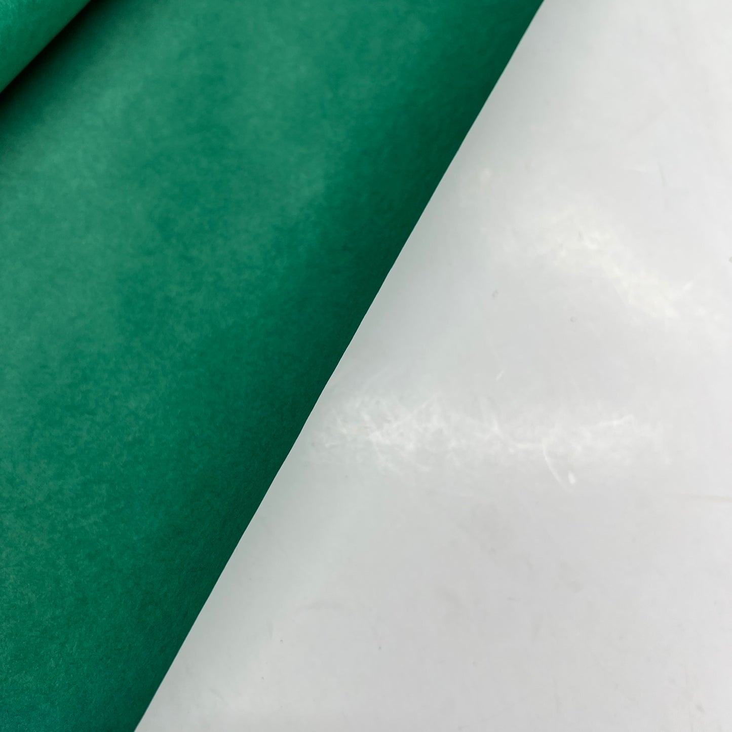 ART KRAFT Duo-finish Paper Rolls Heavy Weight  48"x200' Emerald P0067144