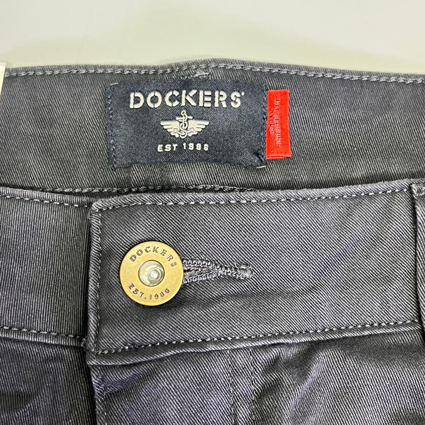 DOCKERS All Seasons Tech Straight Fit Jean Cut Pant Men's Sz 38x32 Steelhead