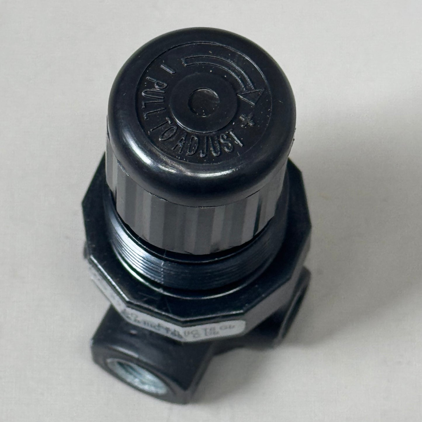 NORGREN Regulator 1/8" PTF 14 Scfm Reliving Diaphragm 5 to 50 Psig R07-100-RNEA