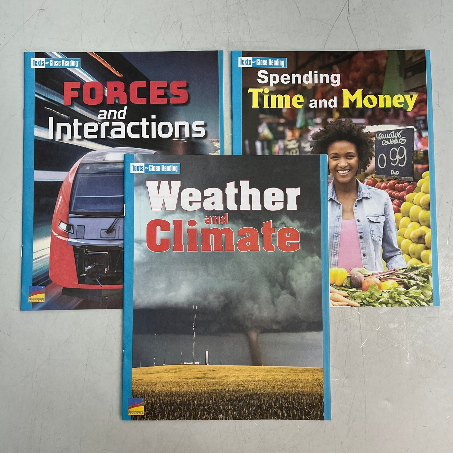 BENCHMARK Advance (National Edition) Gr. 3 Texts Close Reading Paperback Y49165