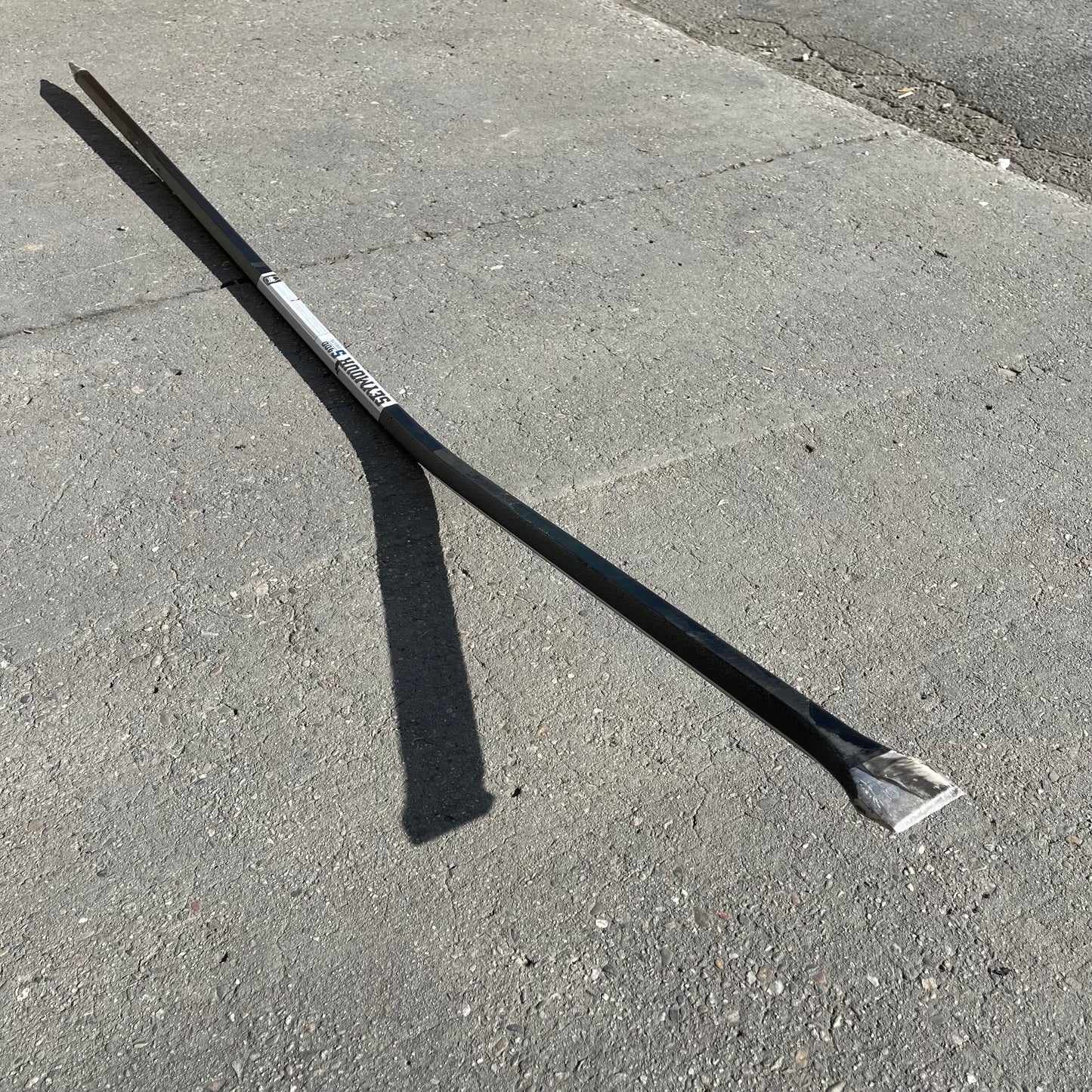 SEYMOUR S400 Jobsite San Angelo Bar 71”x2” Black 85367 (BENT)