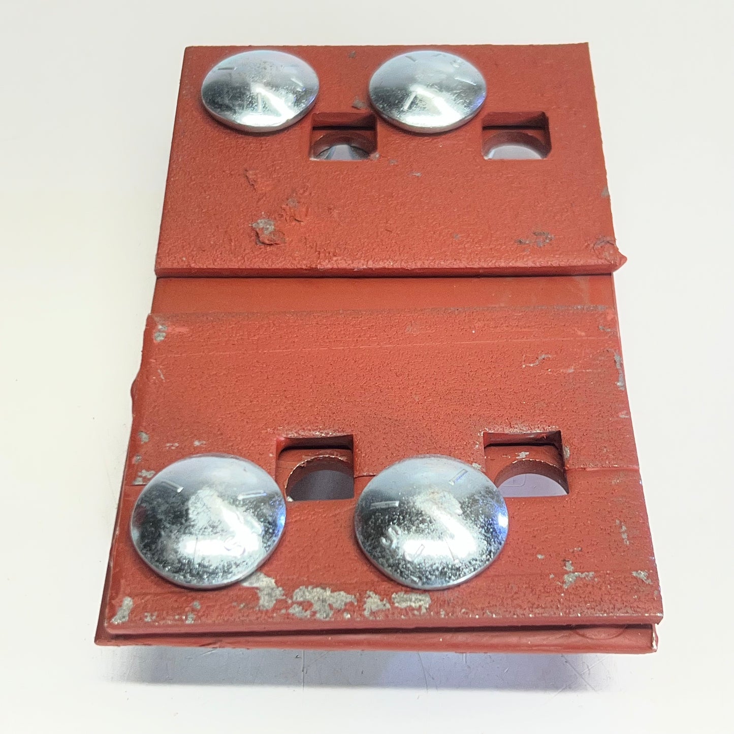 MINUTE MAN 4 Bolt Frame Clamp Sz 3.7"W x 6"L, Red